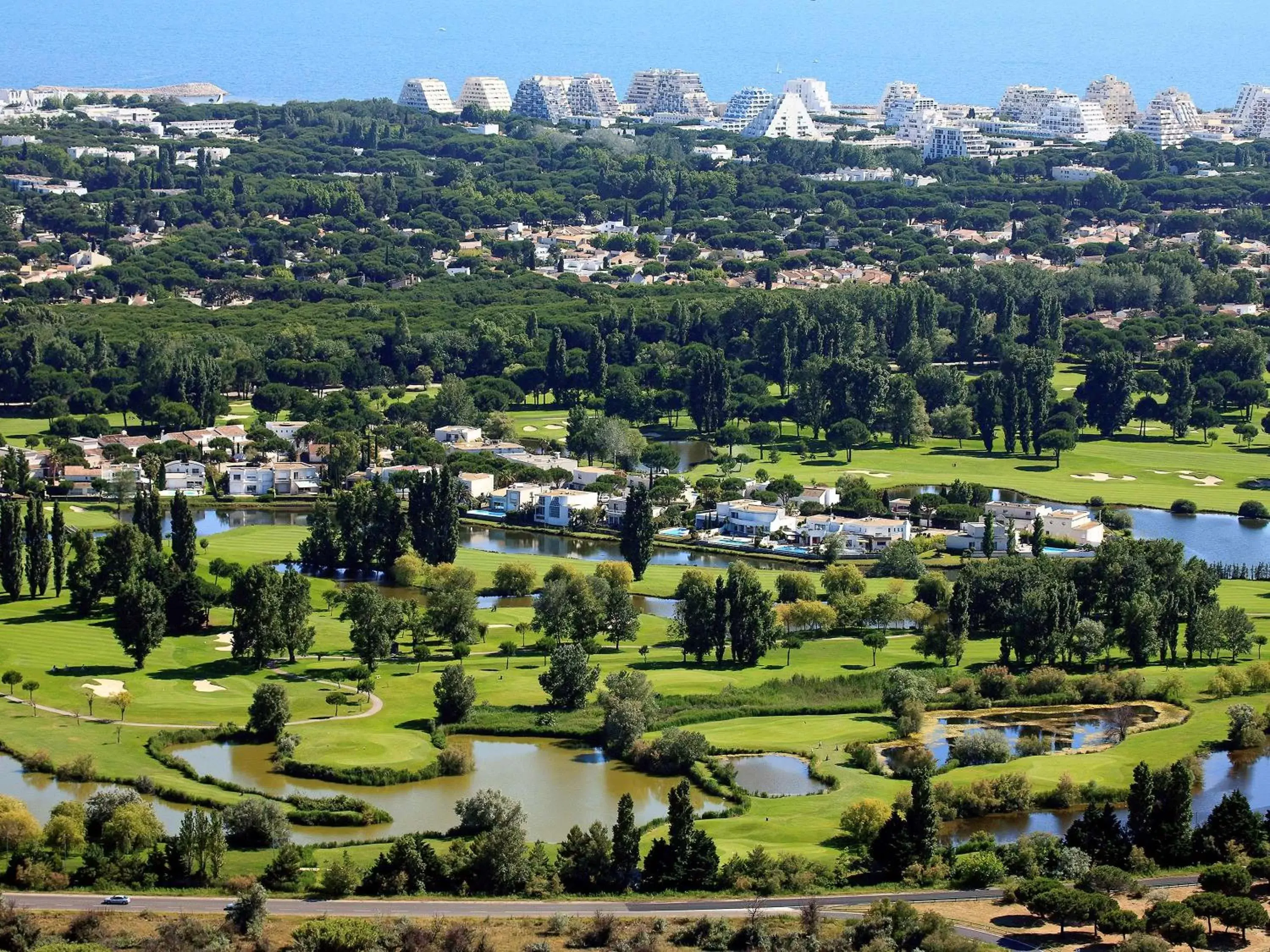 On site, Bird's-eye View in Novotel La Grande Motte Golf