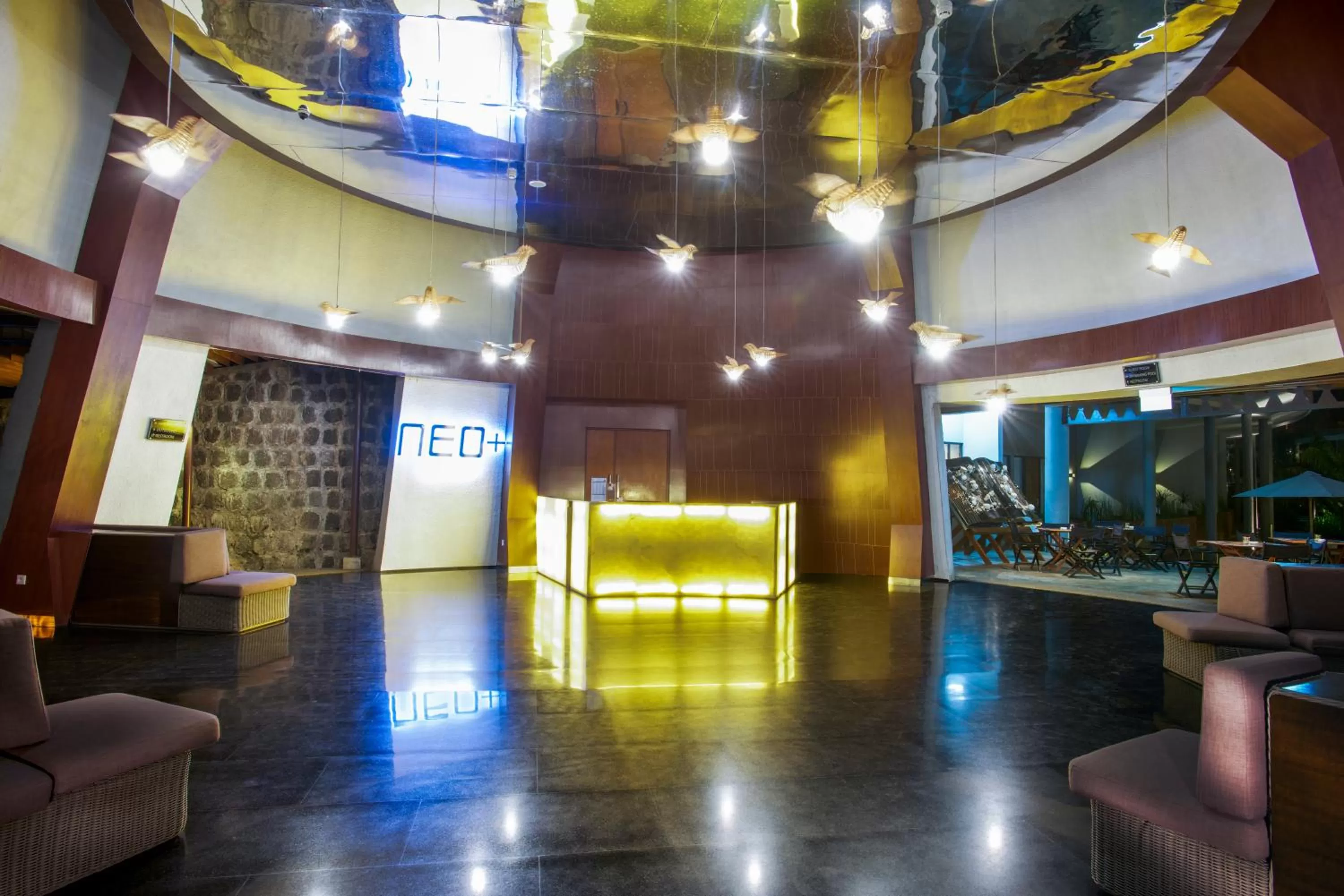 Facade/entrance in Hotel Neo+ Green Savana Sentul City