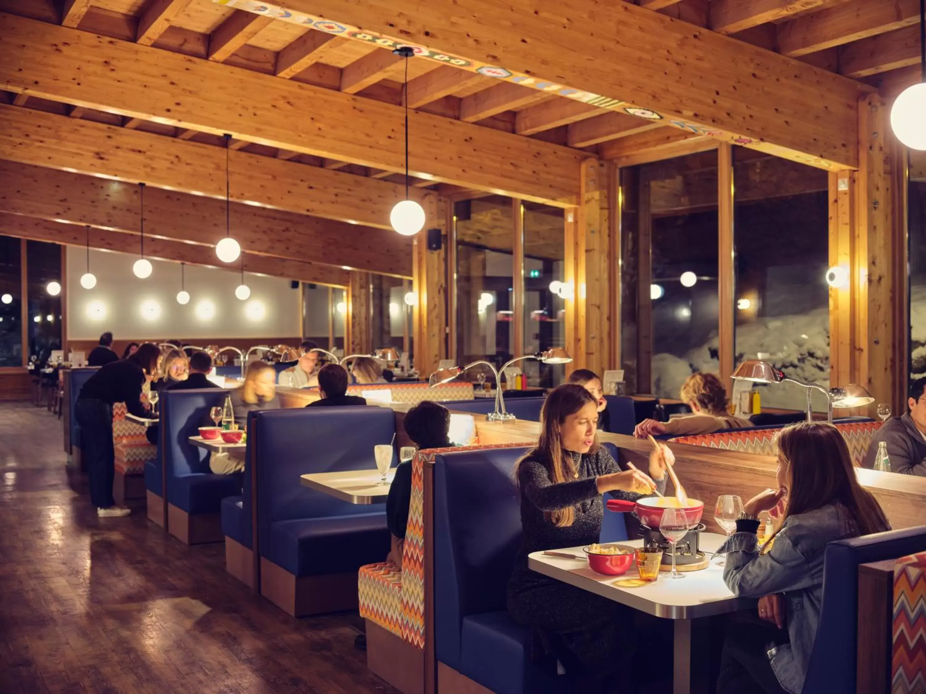 Restaurant/Places to Eat in Wanderlust Hotel Chamonix