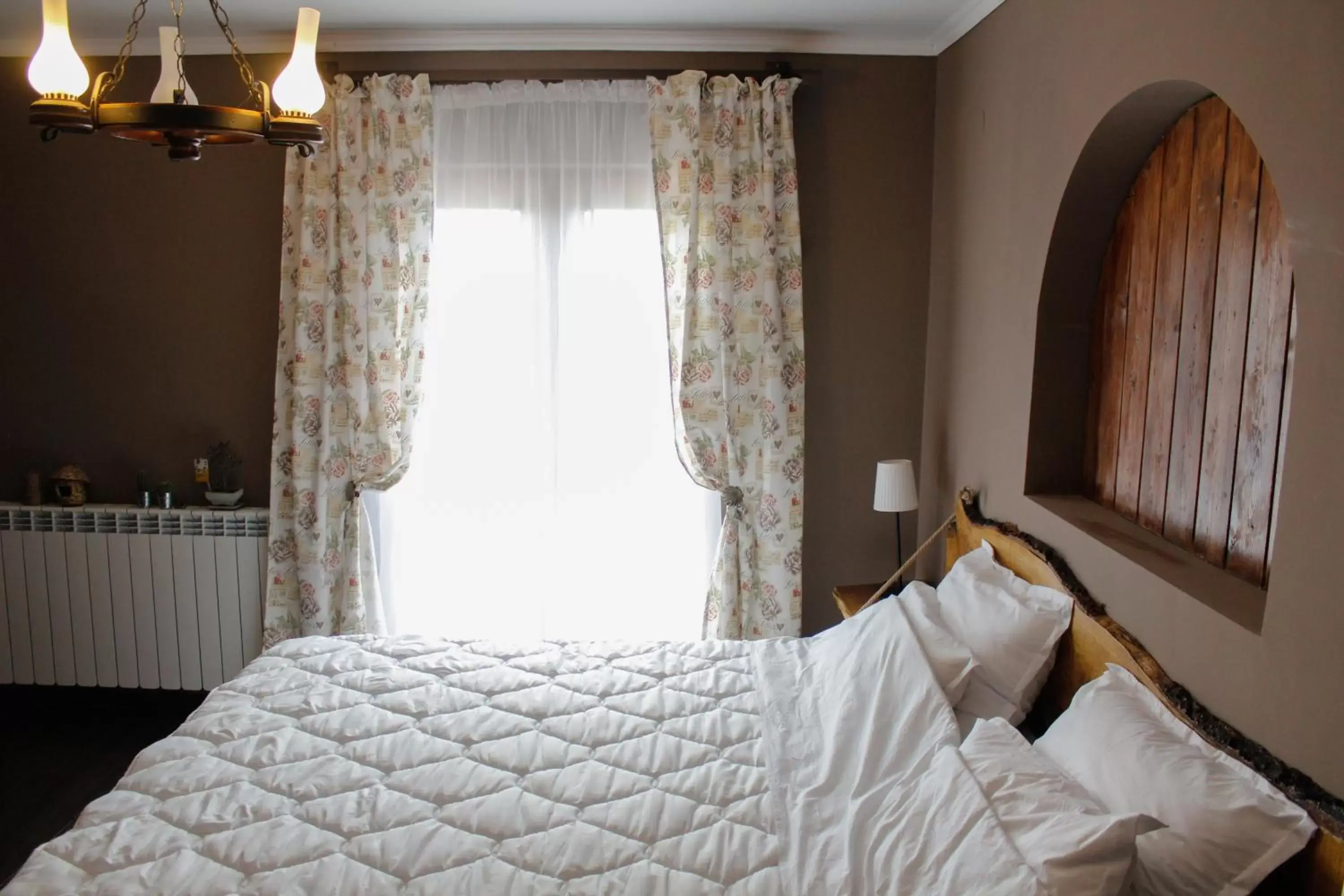 King Room in Pensiunea Taverna Bucium King Room in Pensiunea Taverna Bucium