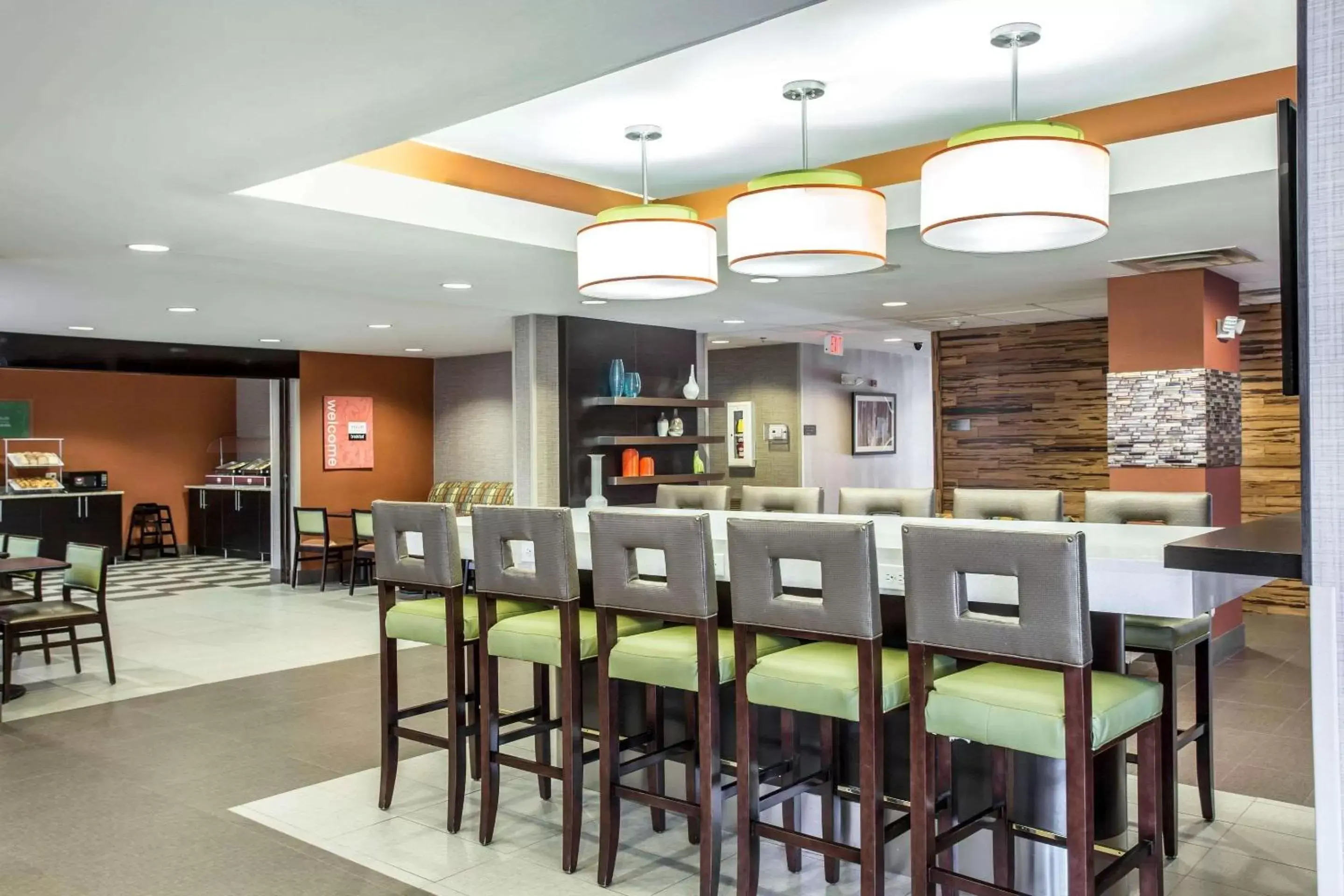 Restaurant/Places to Eat in Comfort Inn & Suites Kannapolis - Concord