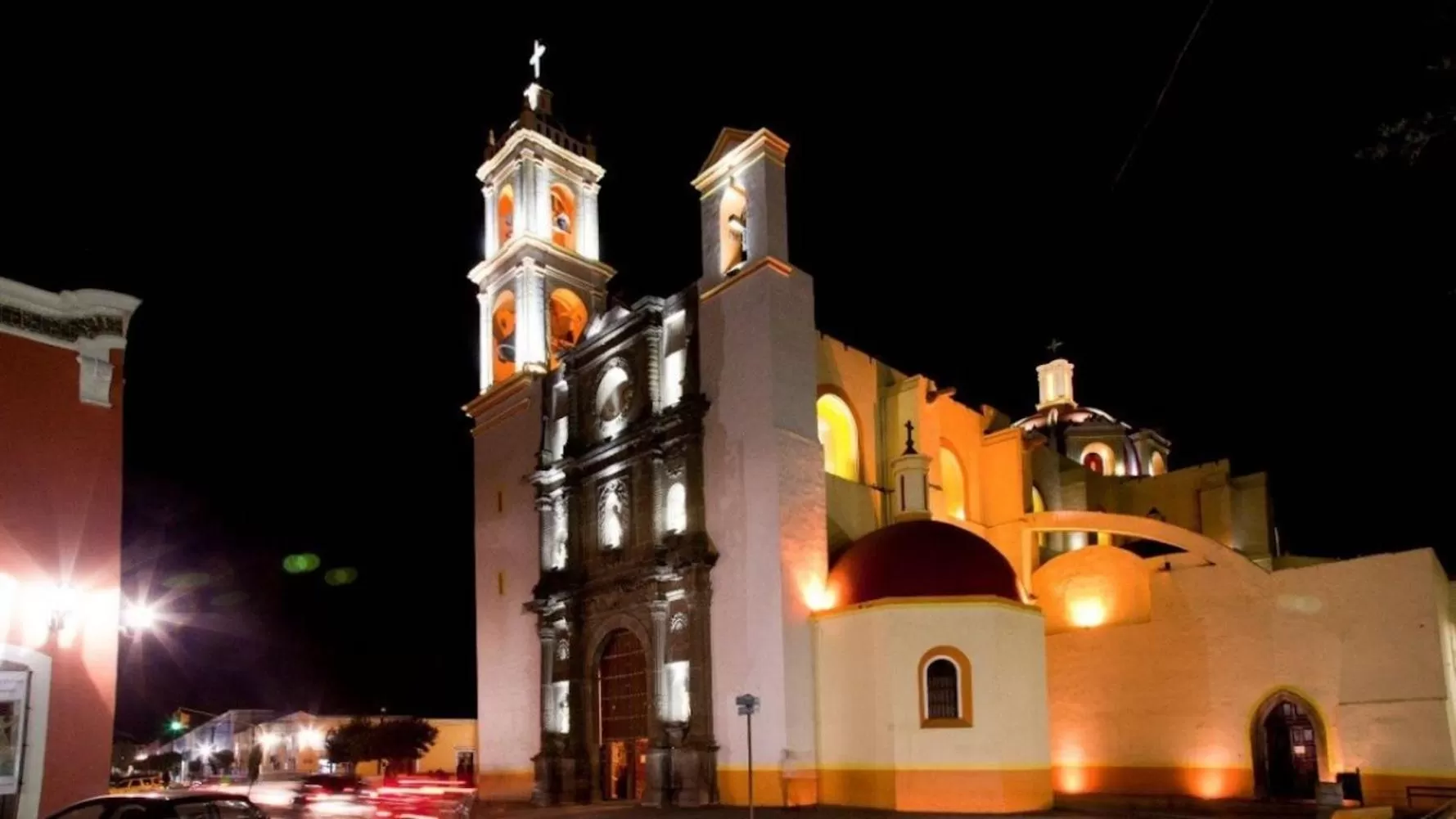 Nearby landmark in La Aurora Hotel Like Home