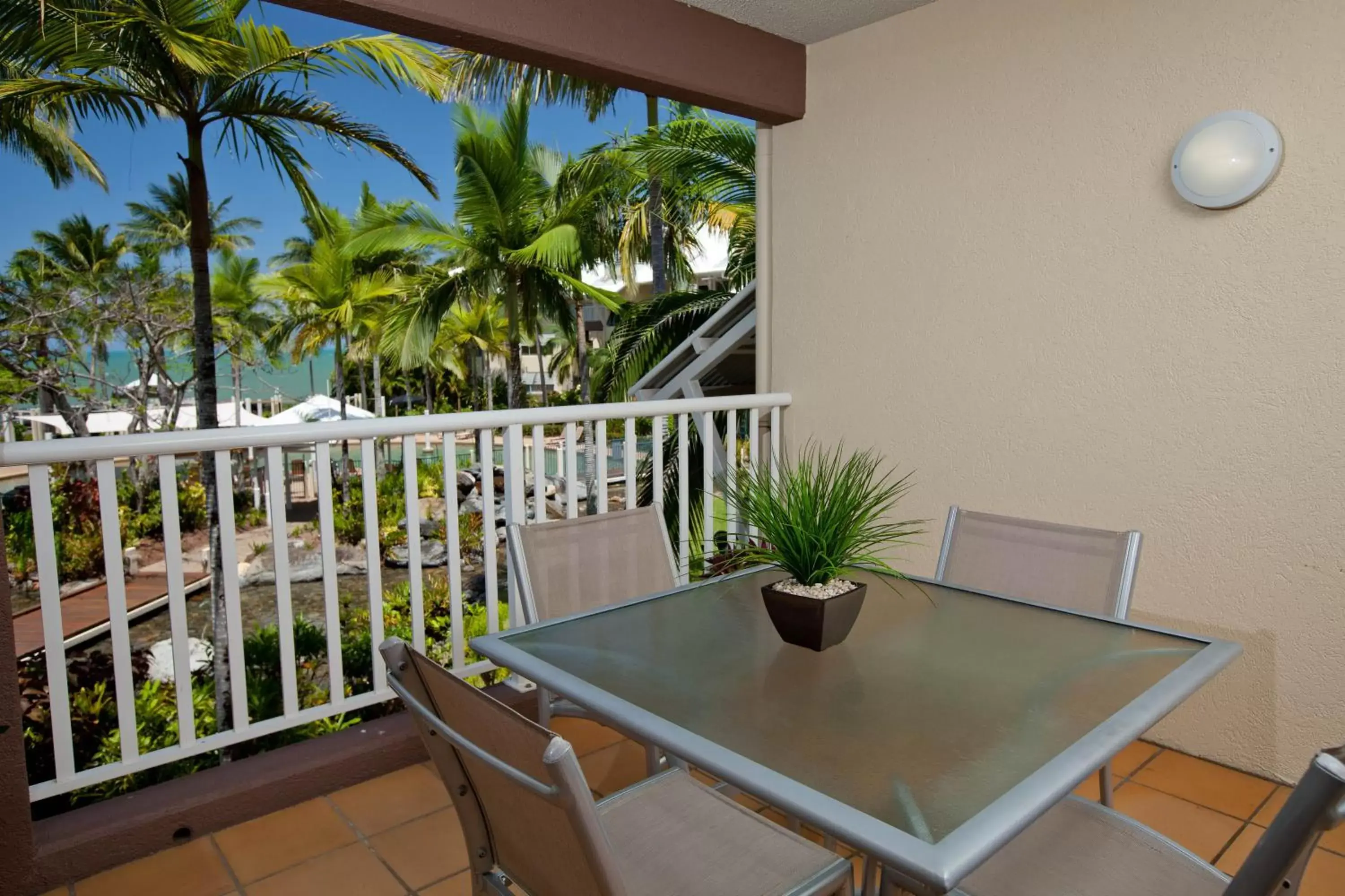 Balcony/Terrace in Coral Sands Beachfront Resort