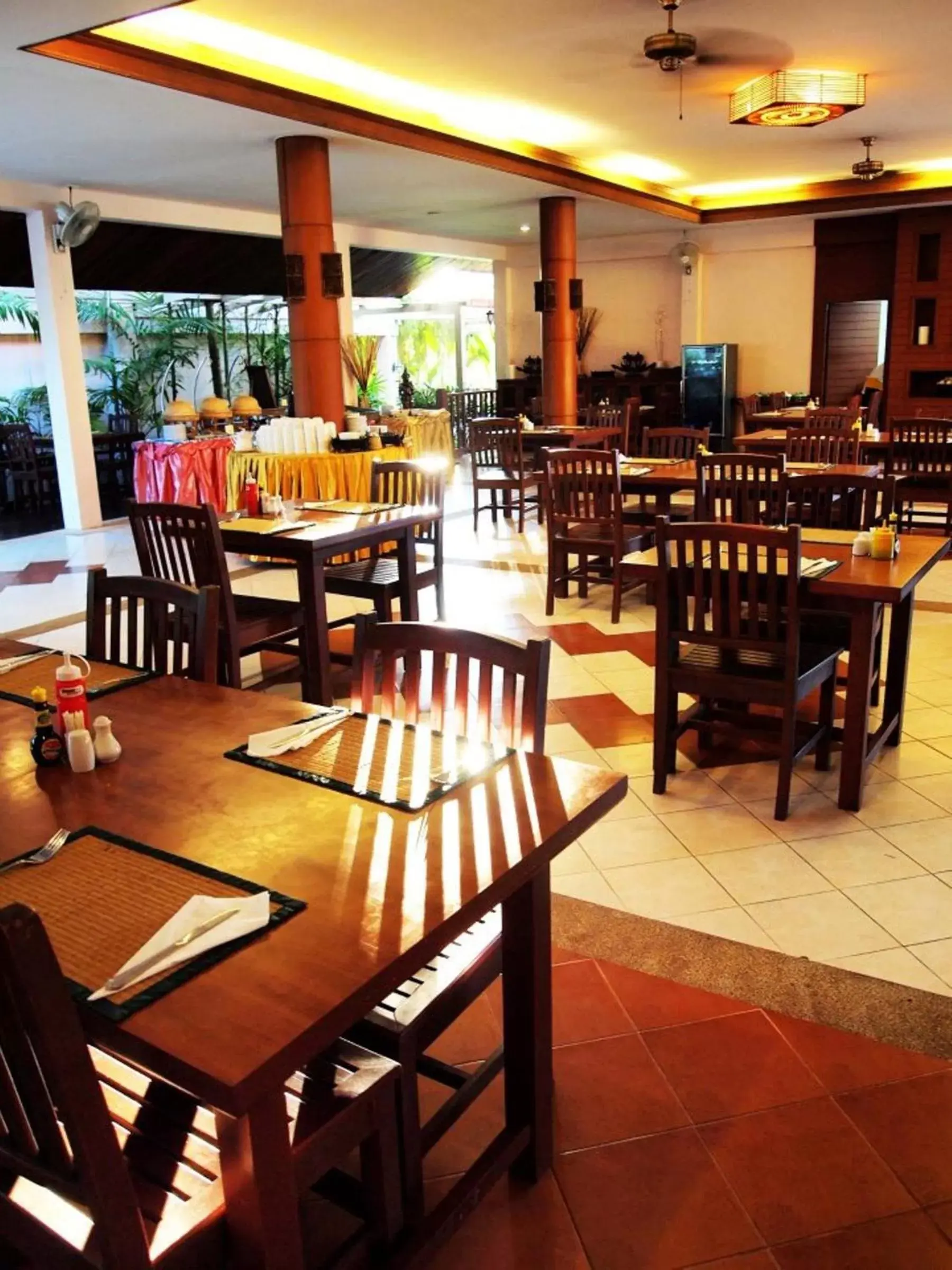 Restaurant/places to eat in Fanari Khaolak Resort - Courtyard SHA Extra Plus Restaurant/places to eat in Fanari Khaolak Resort - Courtyard SHA Extra Plus