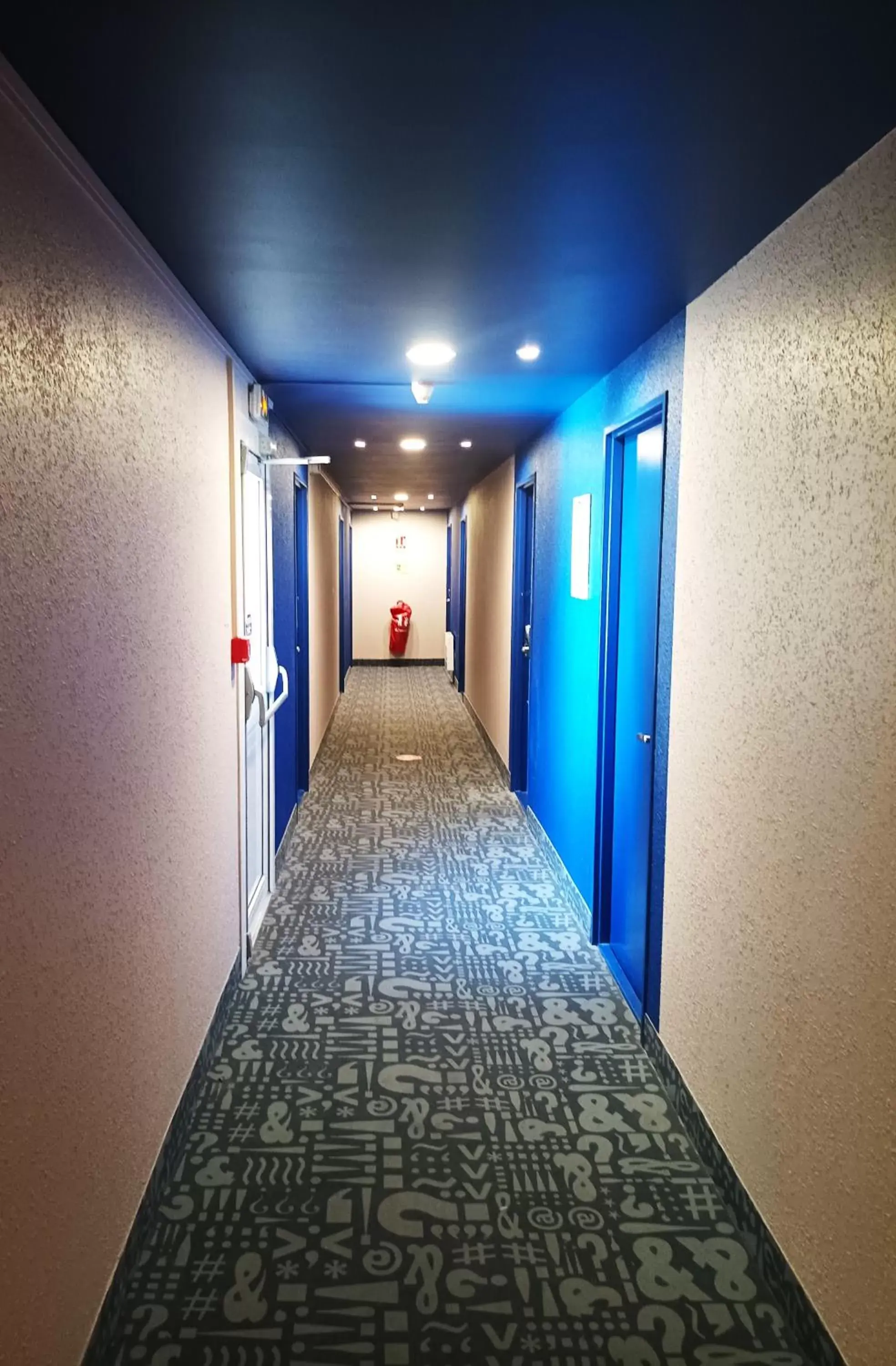 View (from property/room) in Cit'hotel Design Booking Evry Saint-Germain-lès-Corbeil Sénart View (from property/room) in Cit'hotel Design Booking Evry Saint-Germain-lès-Corbeil Sénart