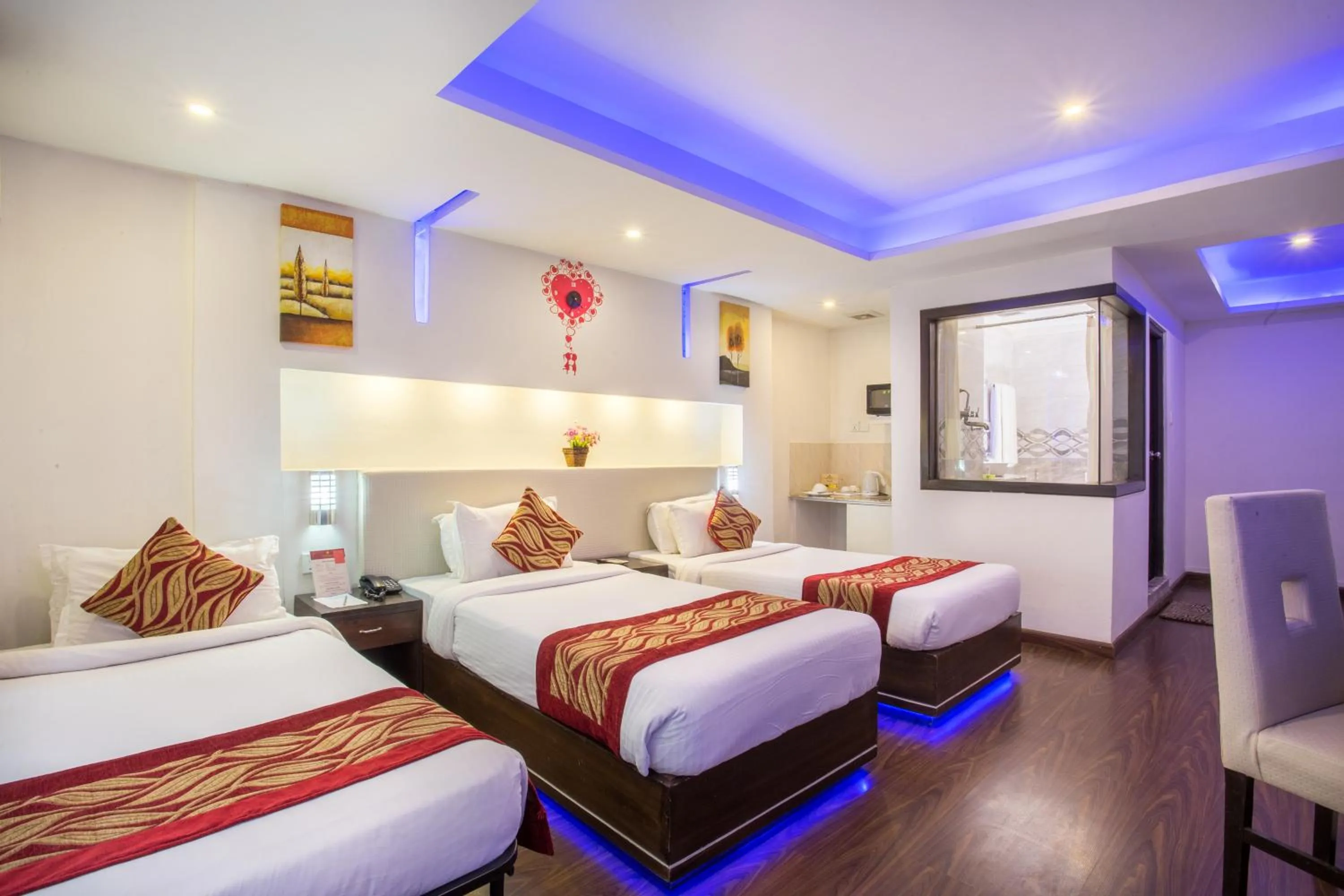 Photo of the whole room, Bed in Avataar Kathmandu Hotel
