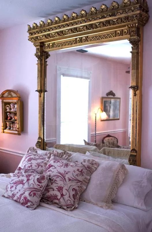 Bed in Blue Heron Inn