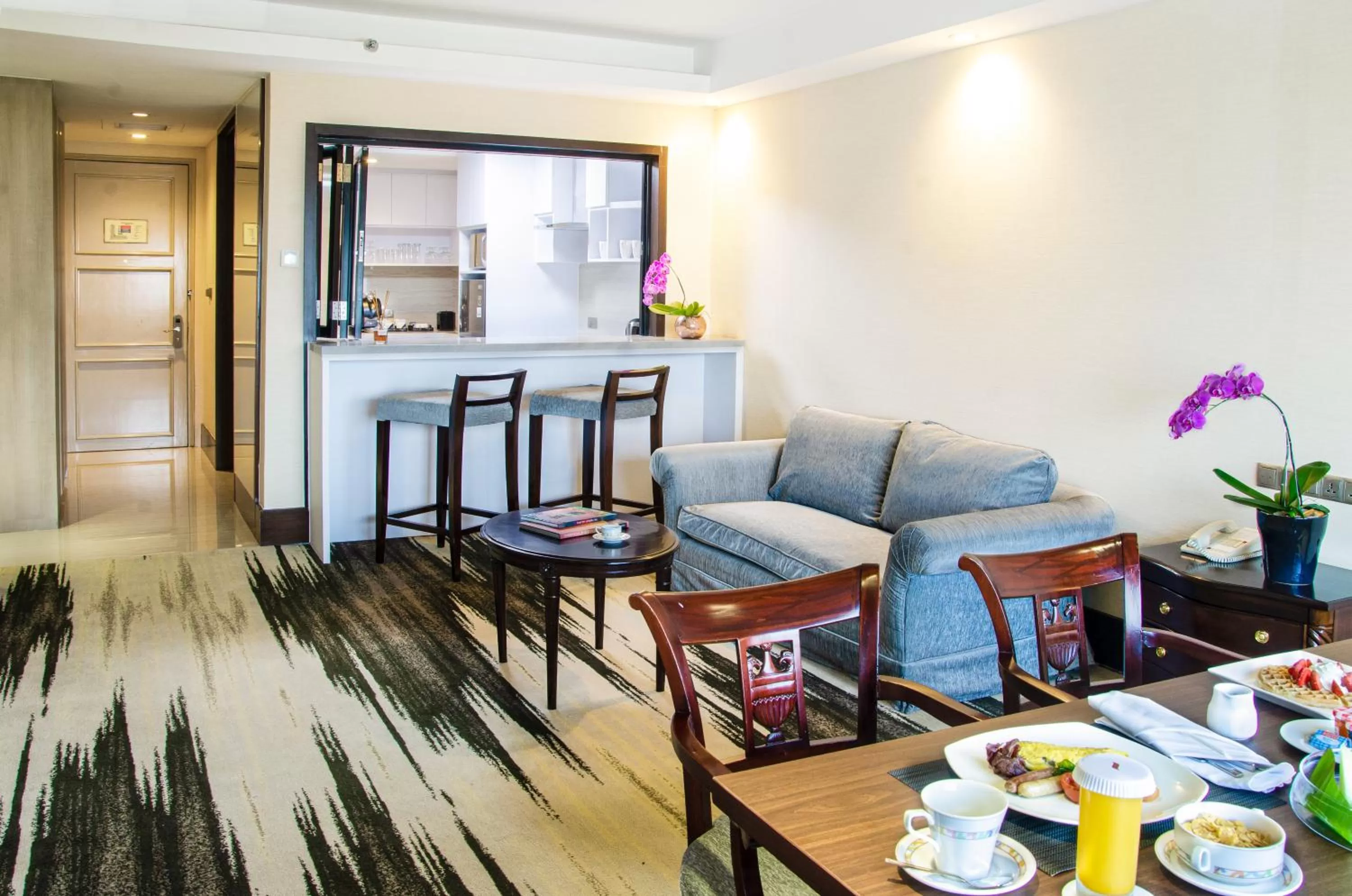 Living room in Gran Melia Jakarta