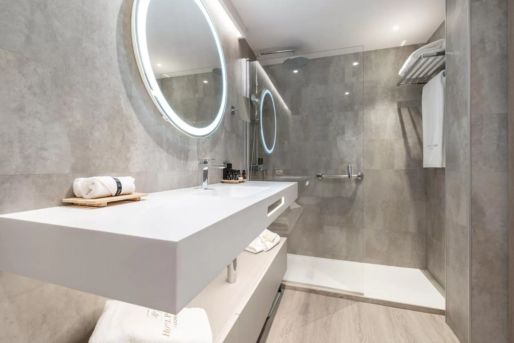 Shower in Grand Plaza Hotel & Wellness