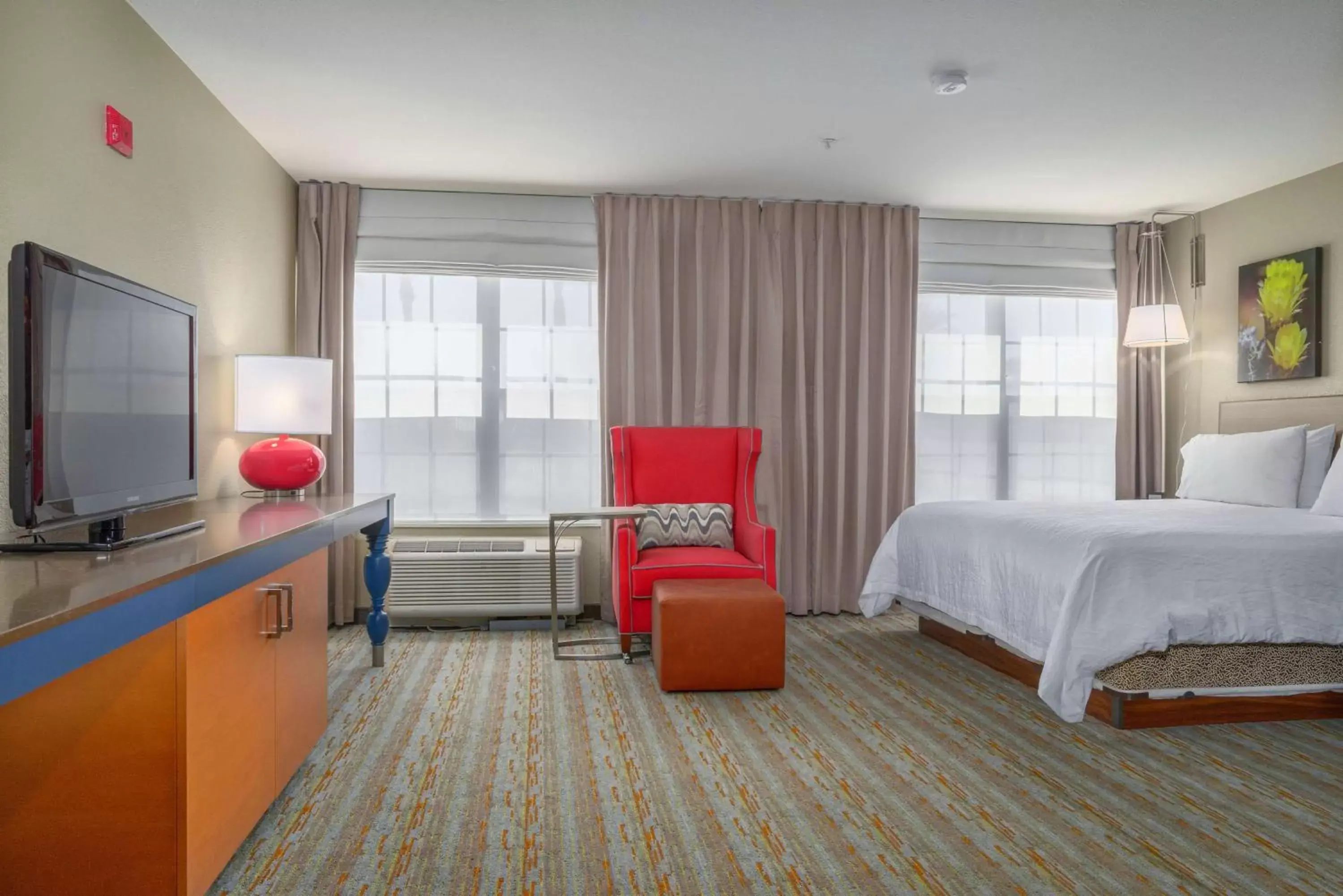 Bedroom in Hilton Garden Inn Phoenix Airport