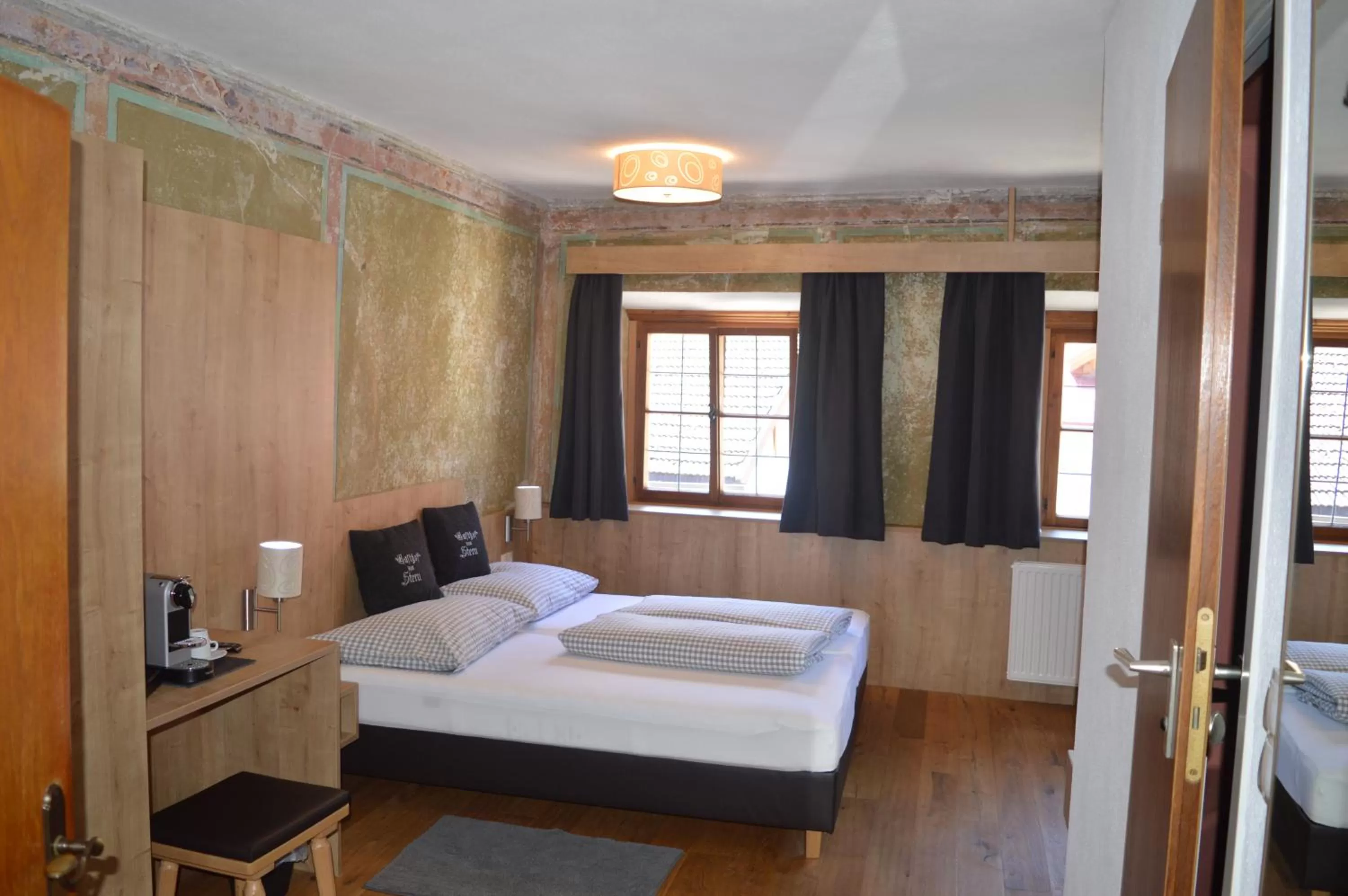 Photo of the whole room, Bed in Gasthof zum Stern