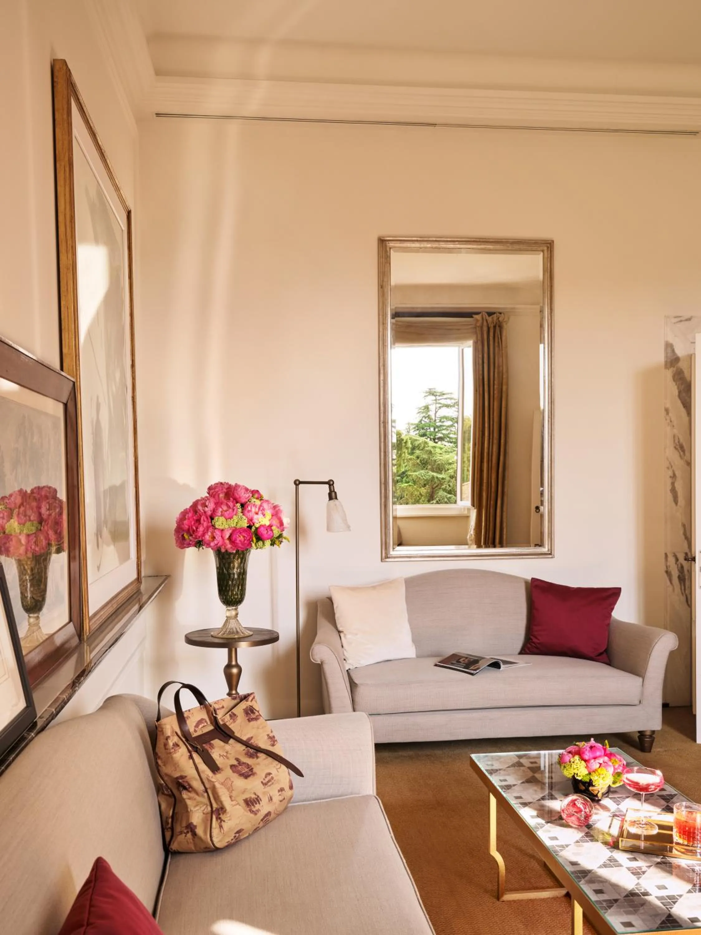 Living room in Hotel Eden - Dorchester Collection