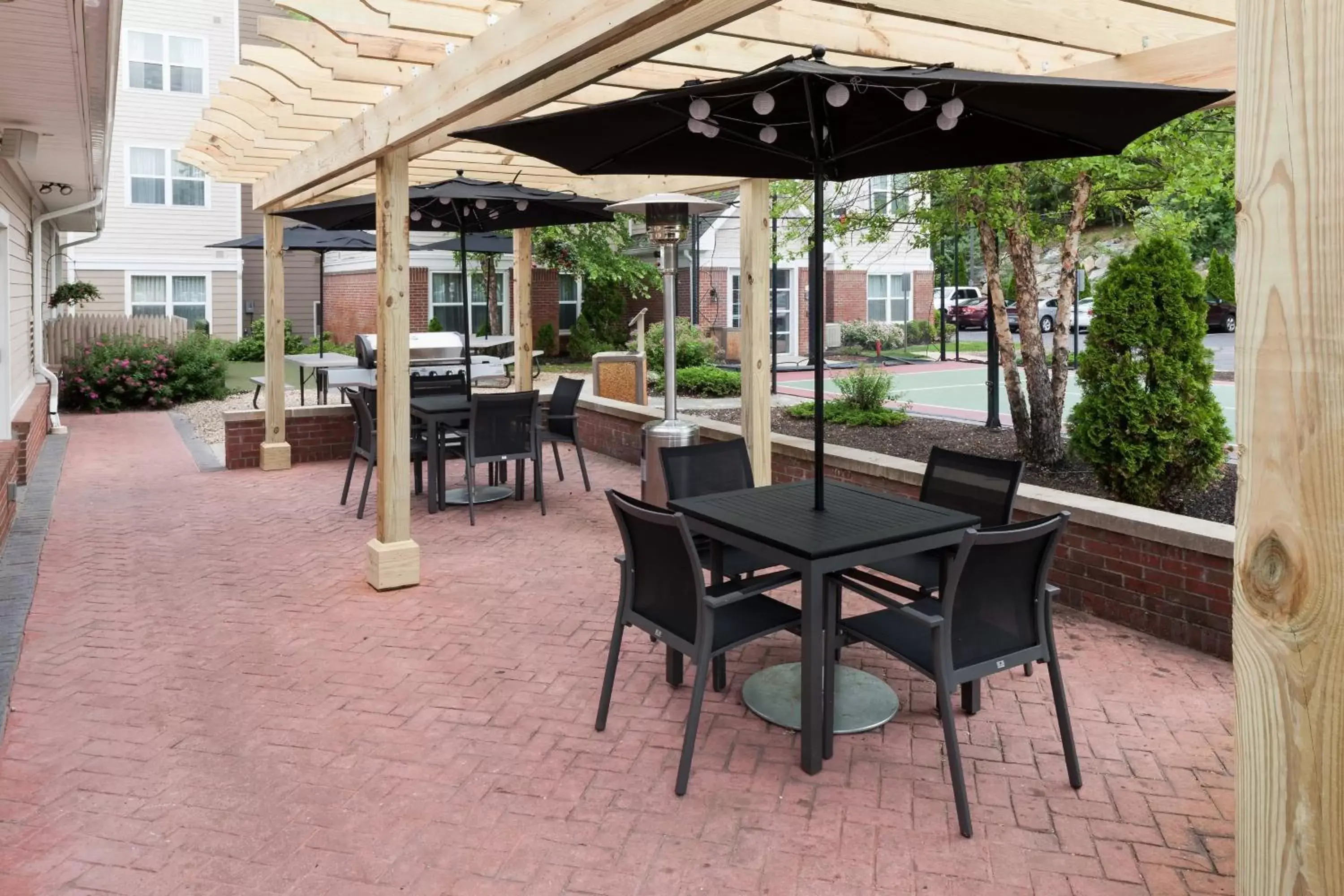 Property building, Restaurant/Places to Eat in Residence Inn Boston Marlborough