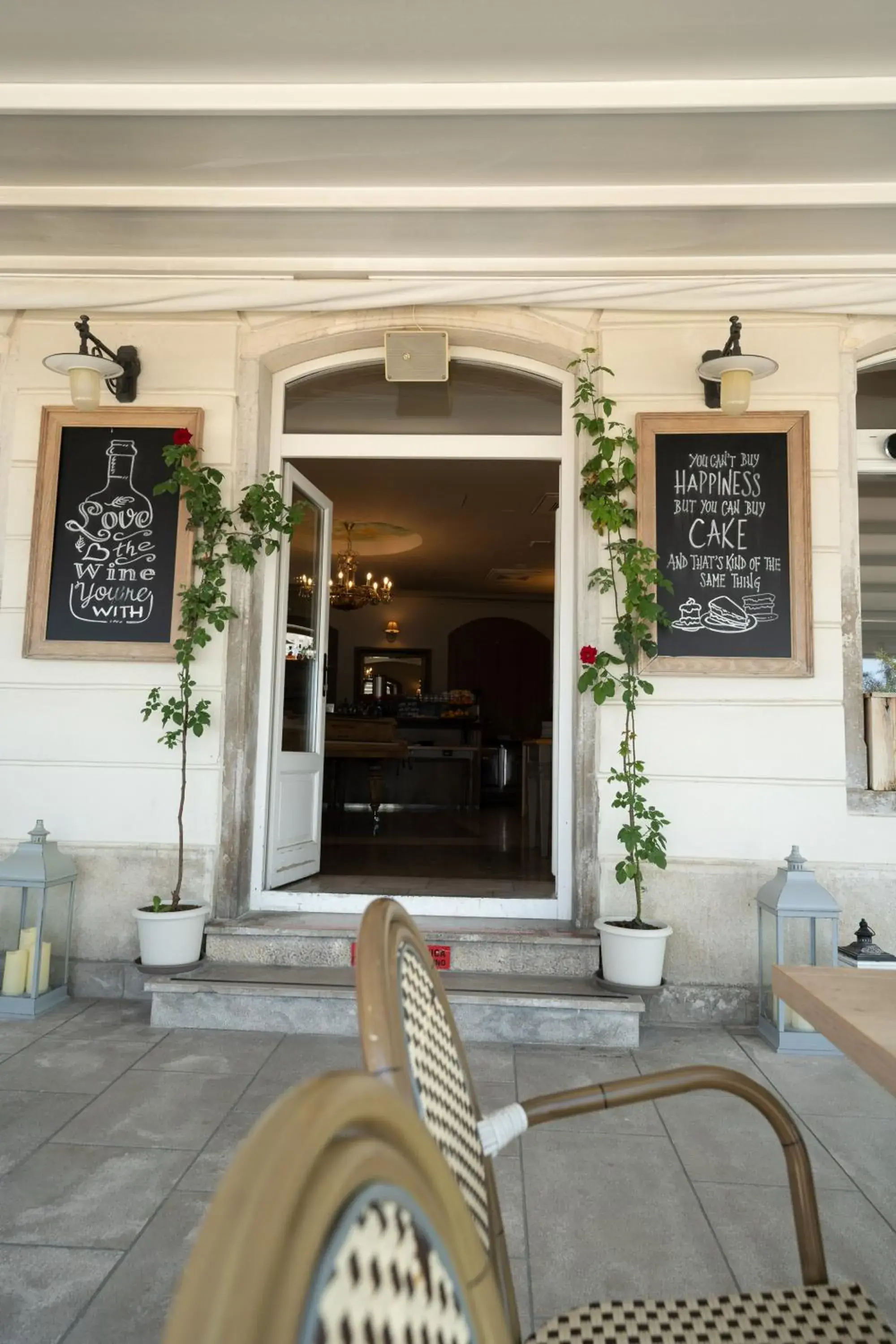 Restaurant/places to eat in Hotel Piran