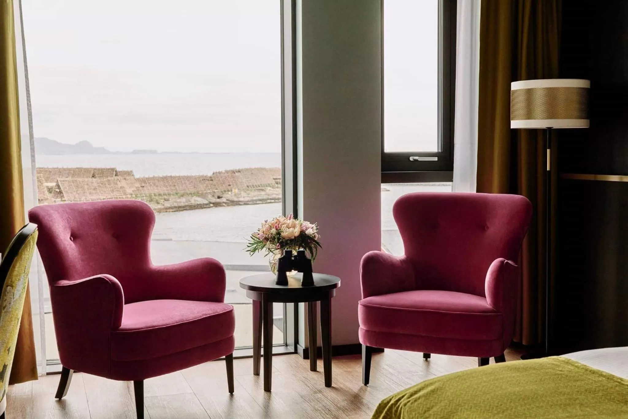 Seating area in Thon Hotel Svolvær