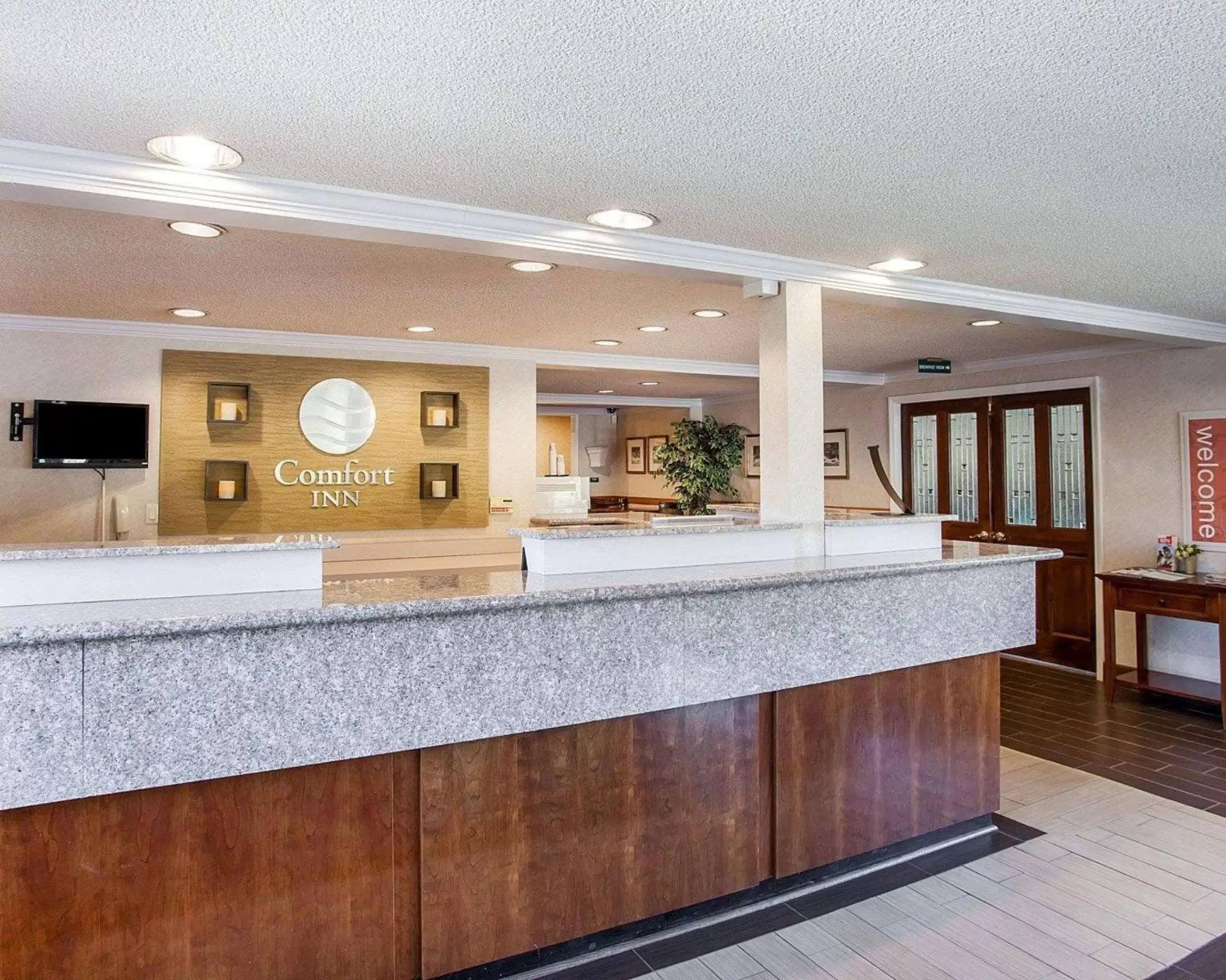 Lobby or reception, Lobby/Reception in Comfort Inn Kirkland