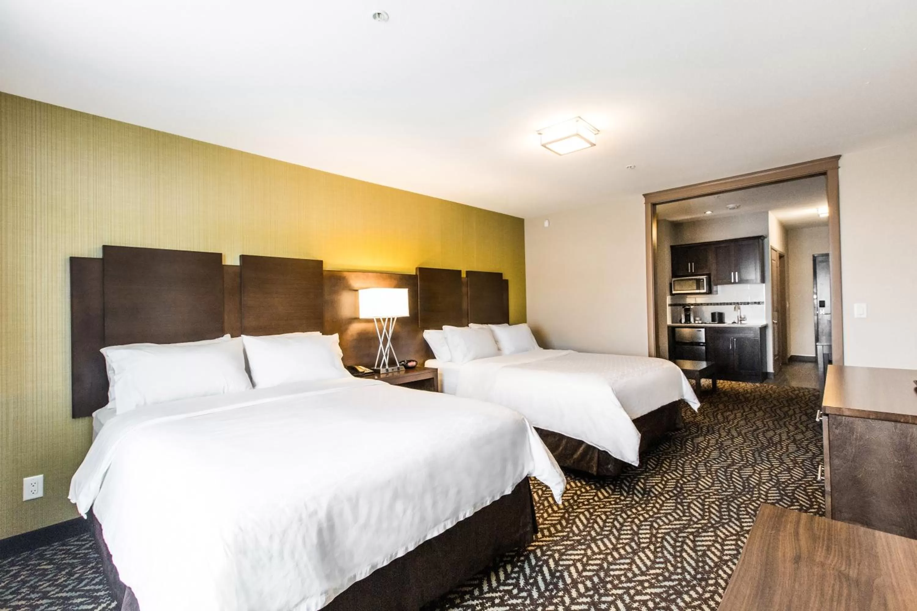 Photo of the whole room, Bed in Holiday Inn Express & Suites Spruce Grove - Stony Plain by IHG