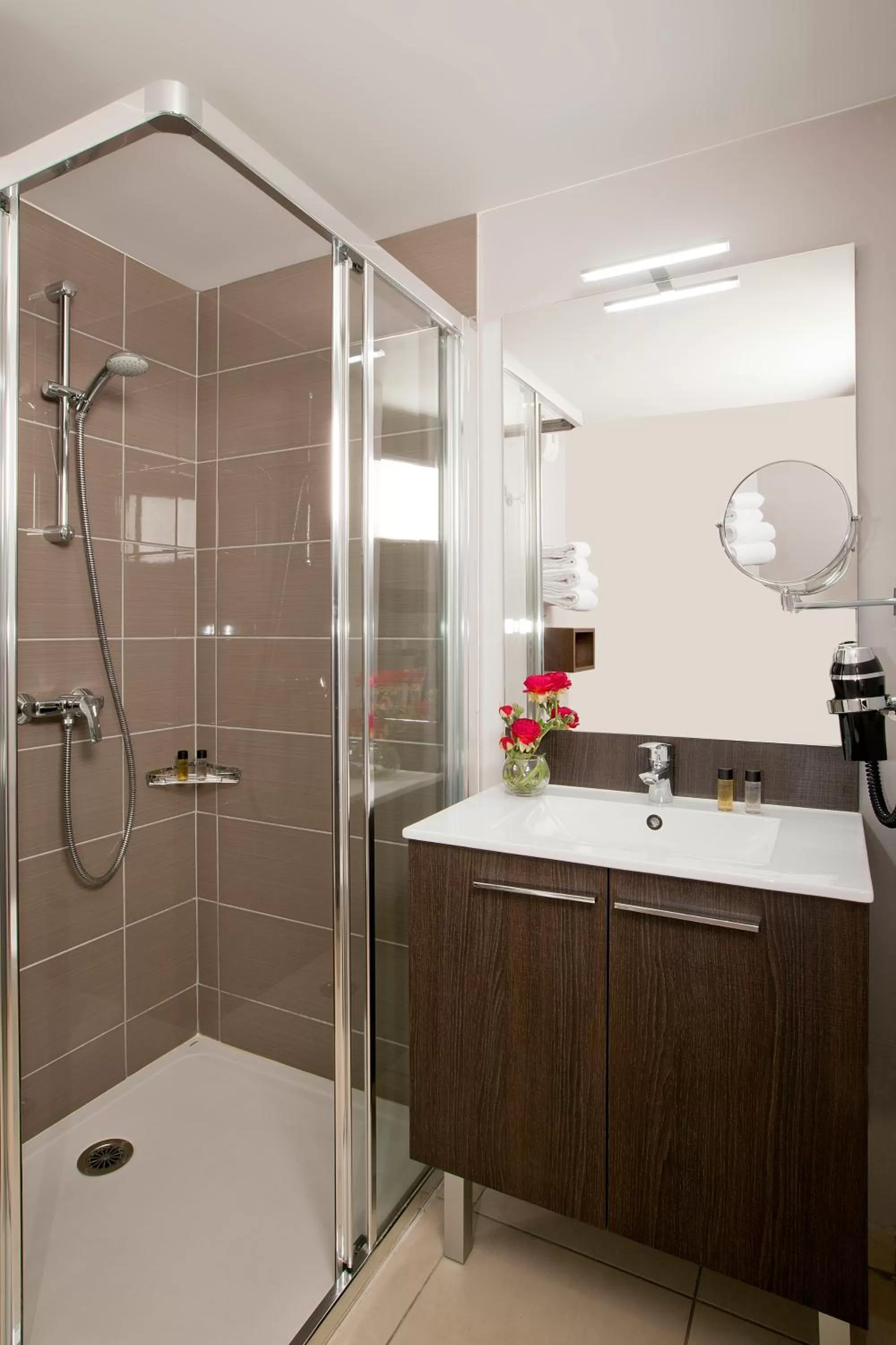 One-Bedroom Apartment in Residhome Bordeaux