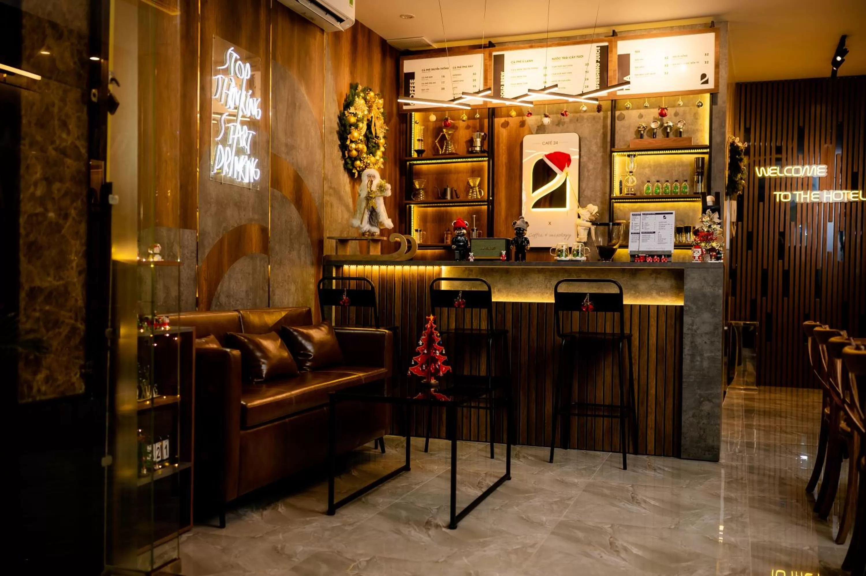 Seating area in Dong Hai Hotel _ Rach Gia