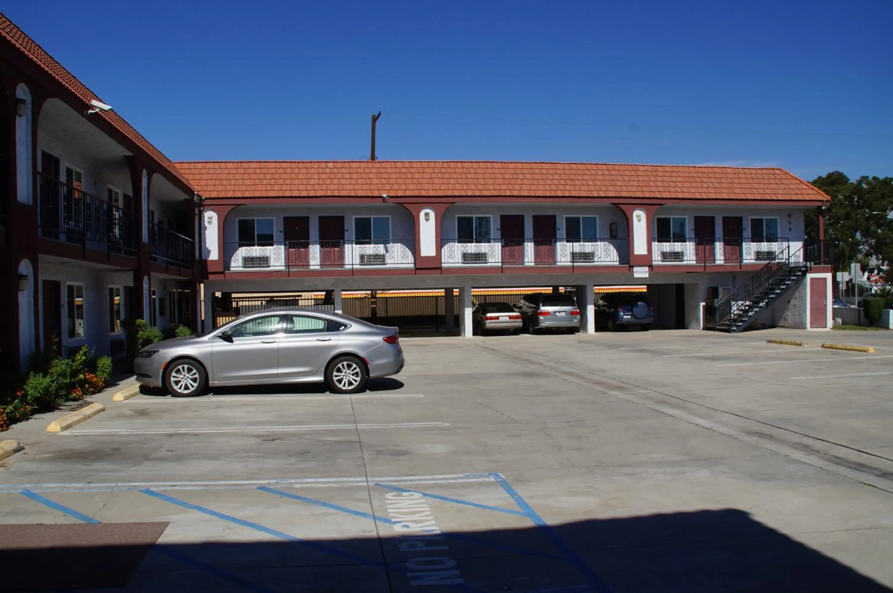 Property Building in Beach Inn Motel