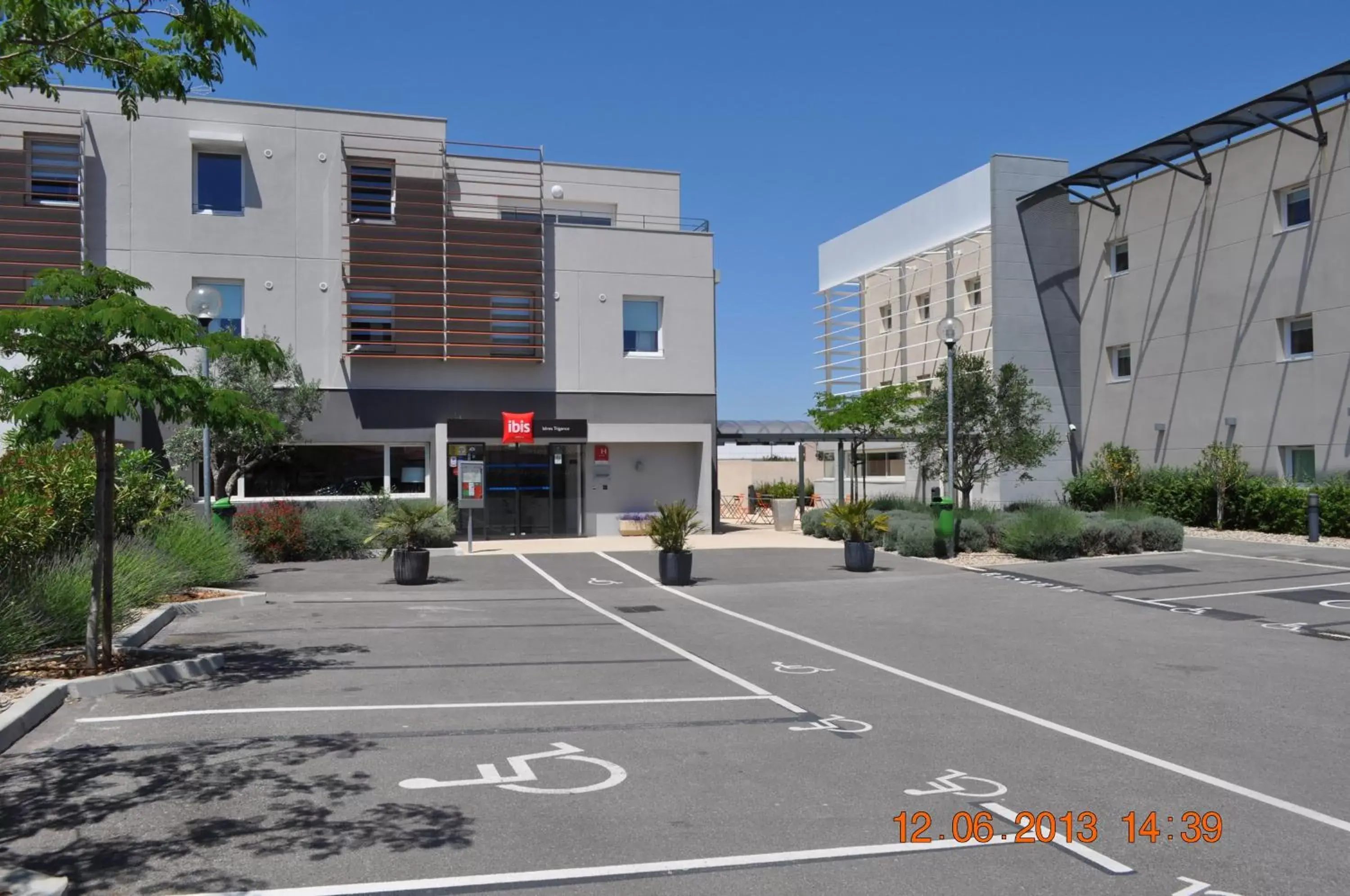 Property Building in ibis Istres Trigance