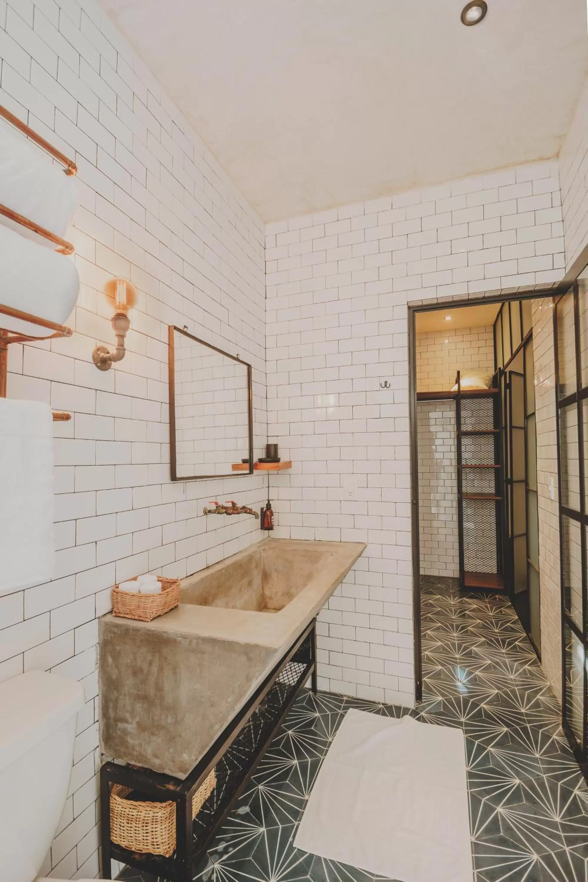 Bathroom in Maka Hotel Boutique