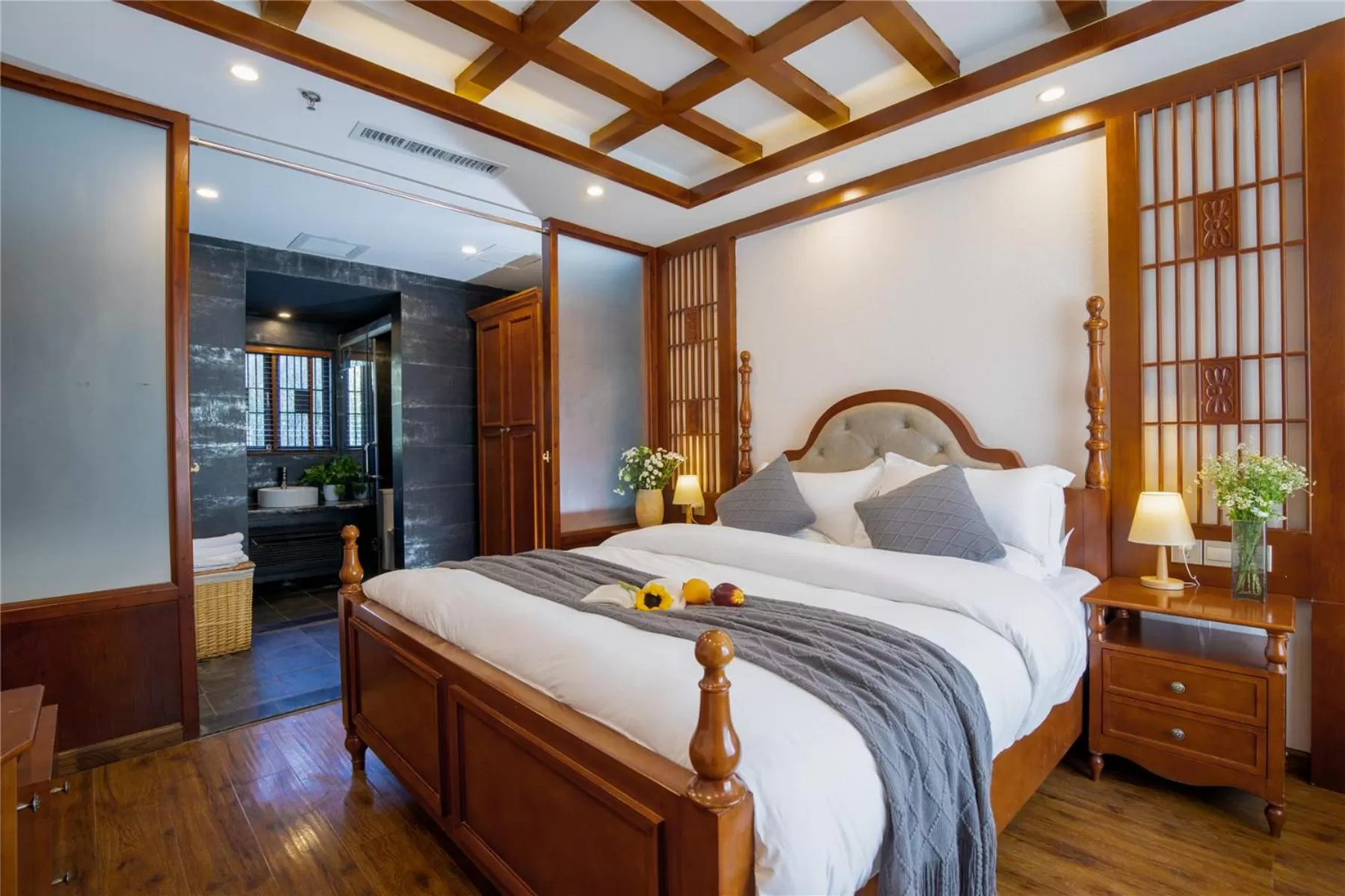 Bedroom, Bed in Lijiang Gemmer Hotel