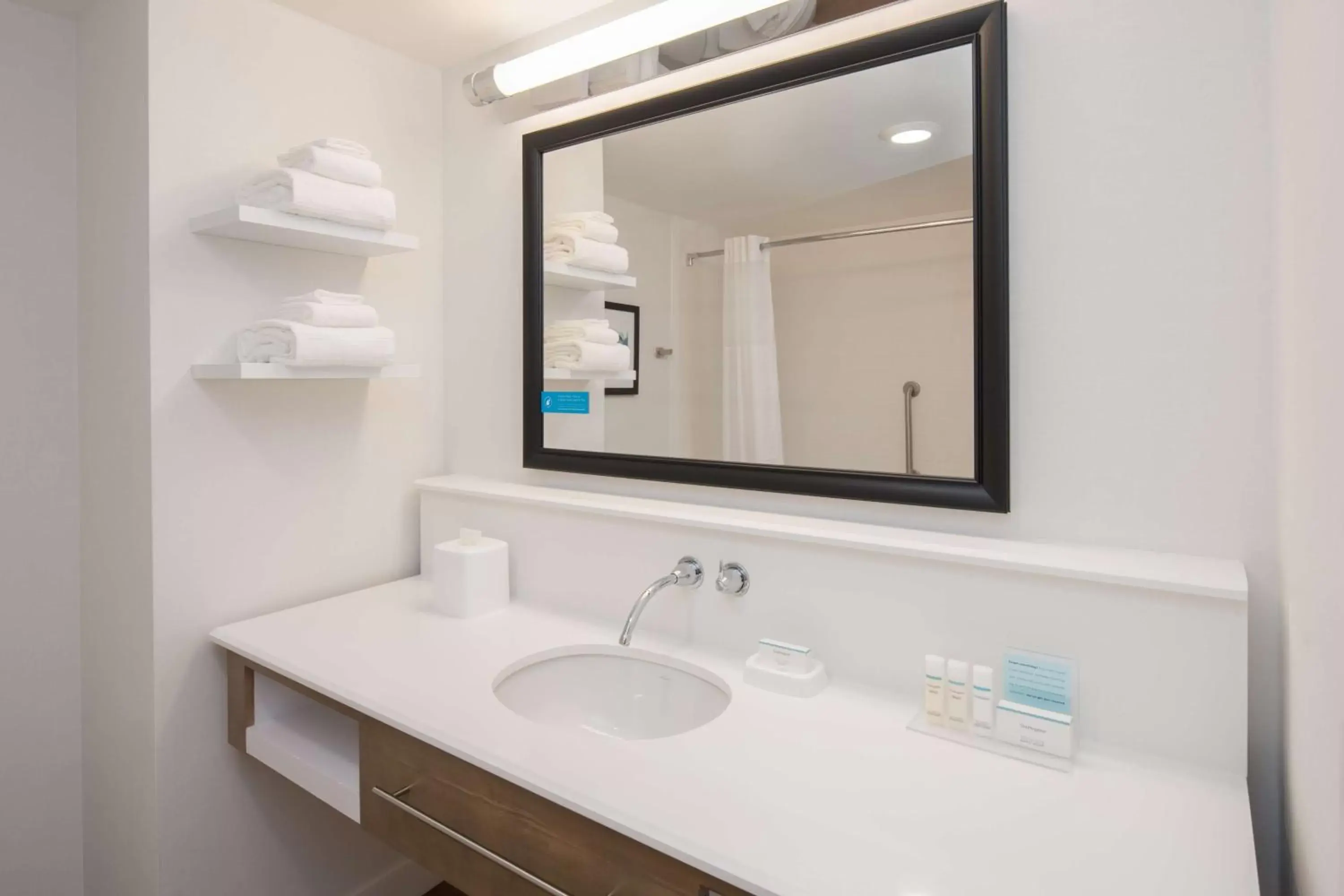 Bathroom in Hampton Inn And Suites By Hilton Portland-Pearl District