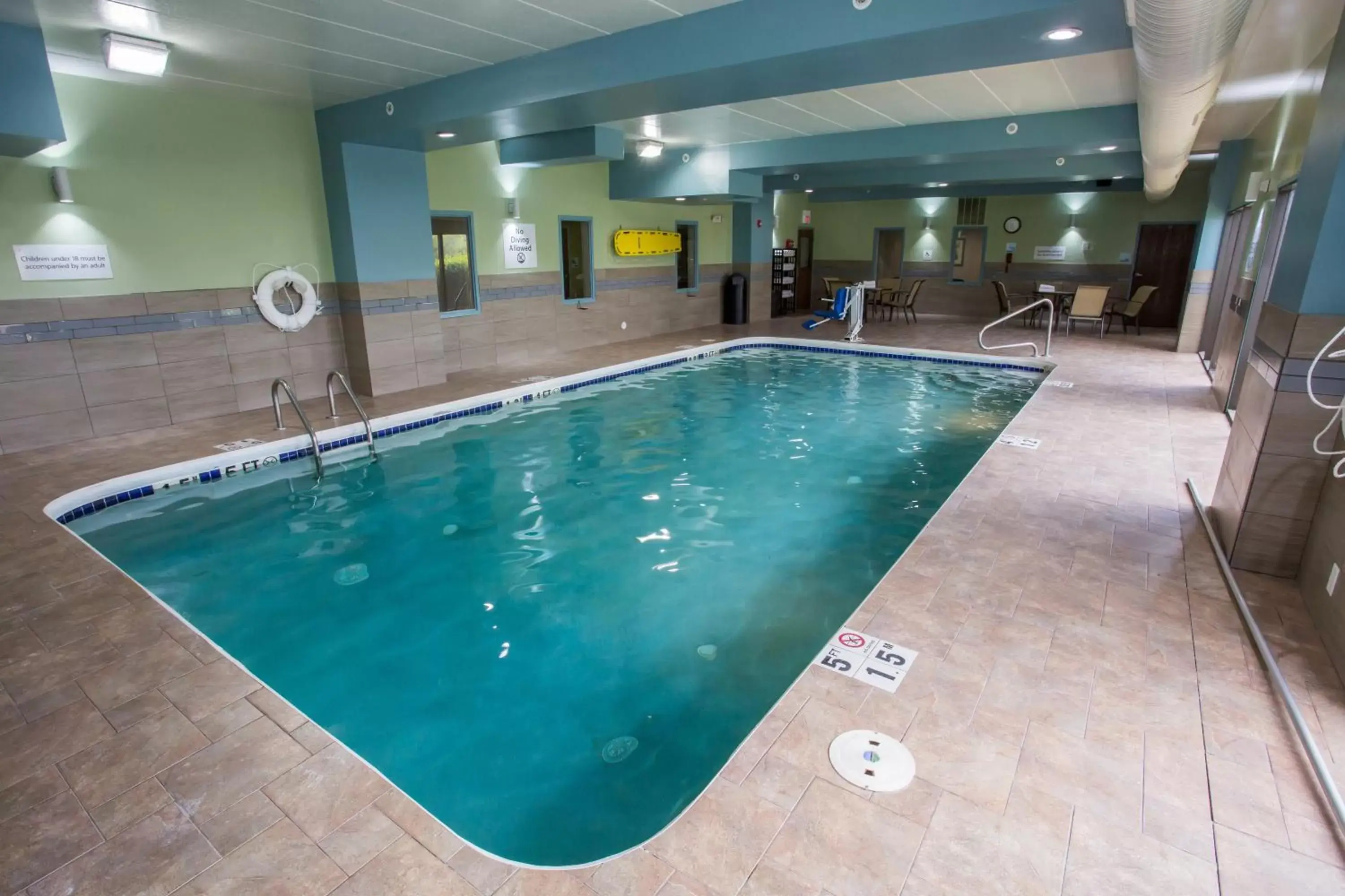 Swimming Pool in Holiday Inn Express Wilmington, an IHG Hotel