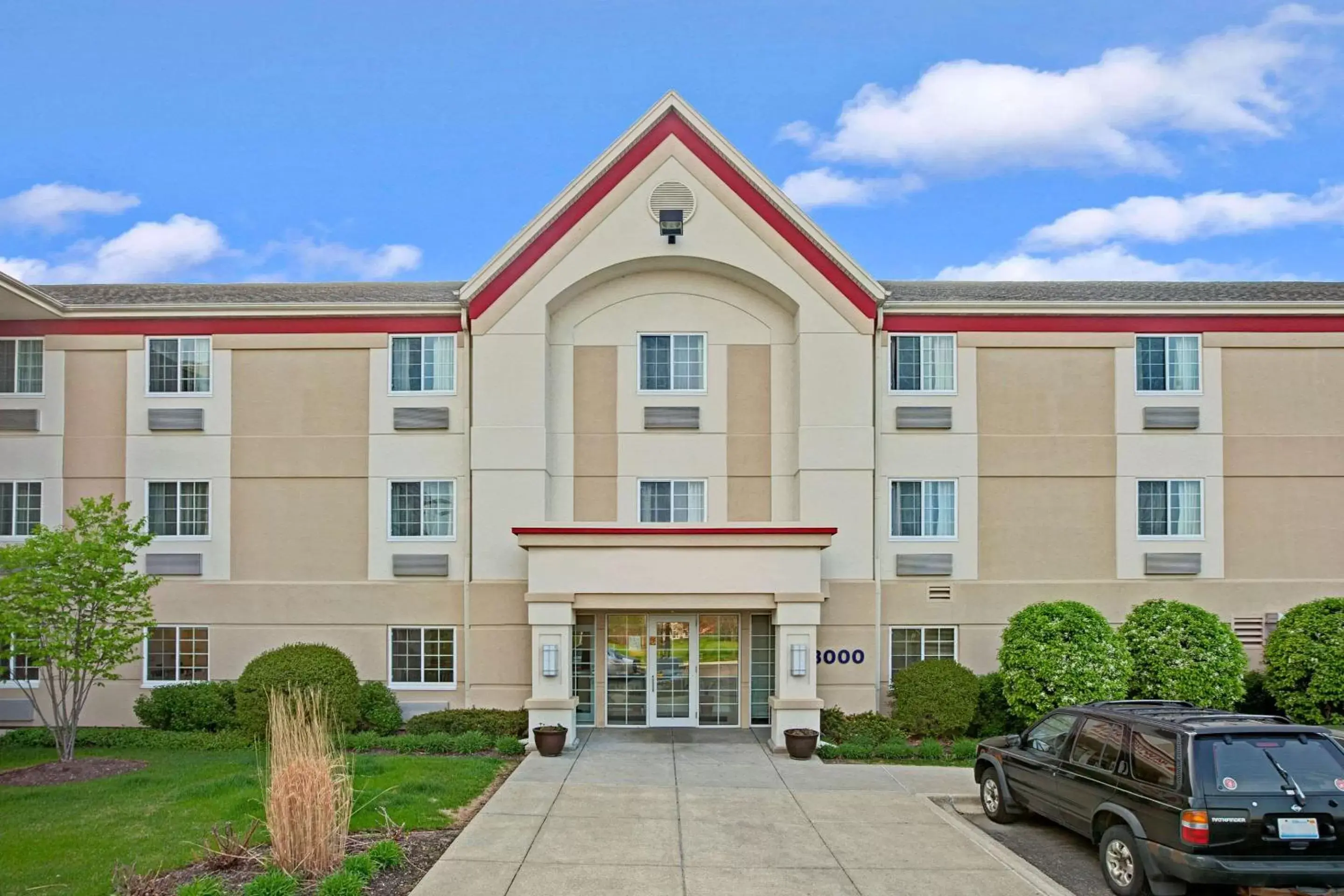 Property Building in MainStay Suites Northbrook Wheeling
