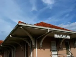 Property building in Crystal Cove Riverfront Resort