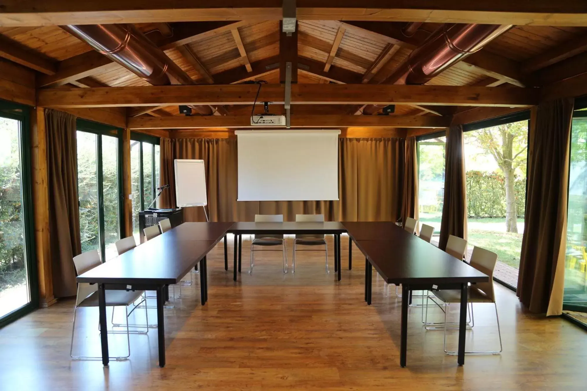 Meeting/conference room in Villa Abbondanzi Resort