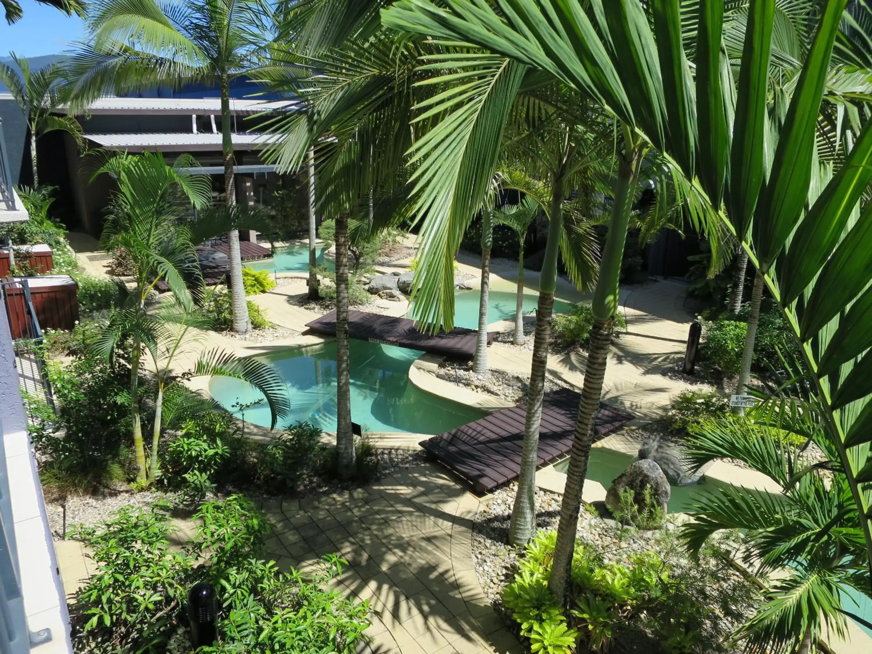 Garden, Pool View in Southern Cross Atrium Apartments