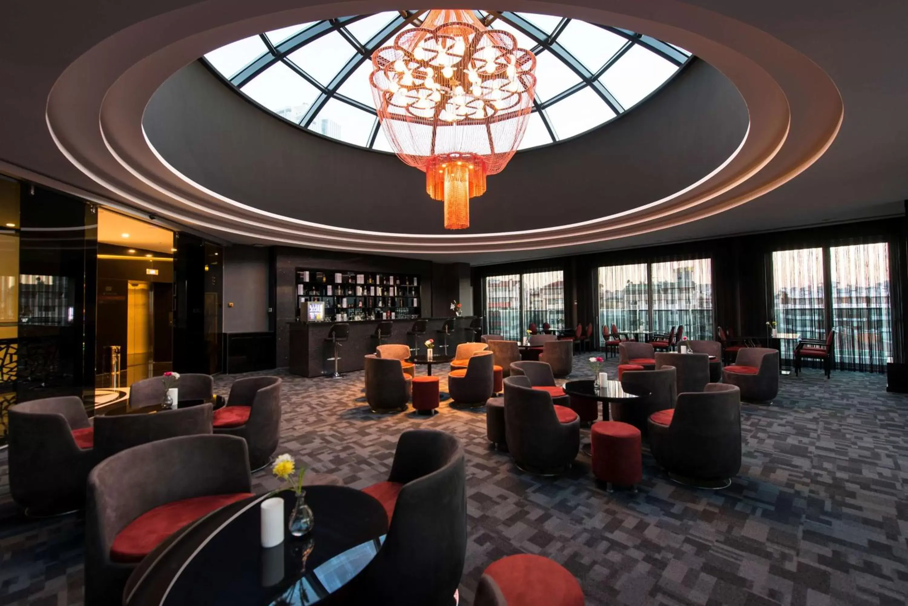 Lounge or bar in Park Inn by Radisson Ankara Cankaya Lounge or bar in Park Inn by Radisson Ankara Cankaya