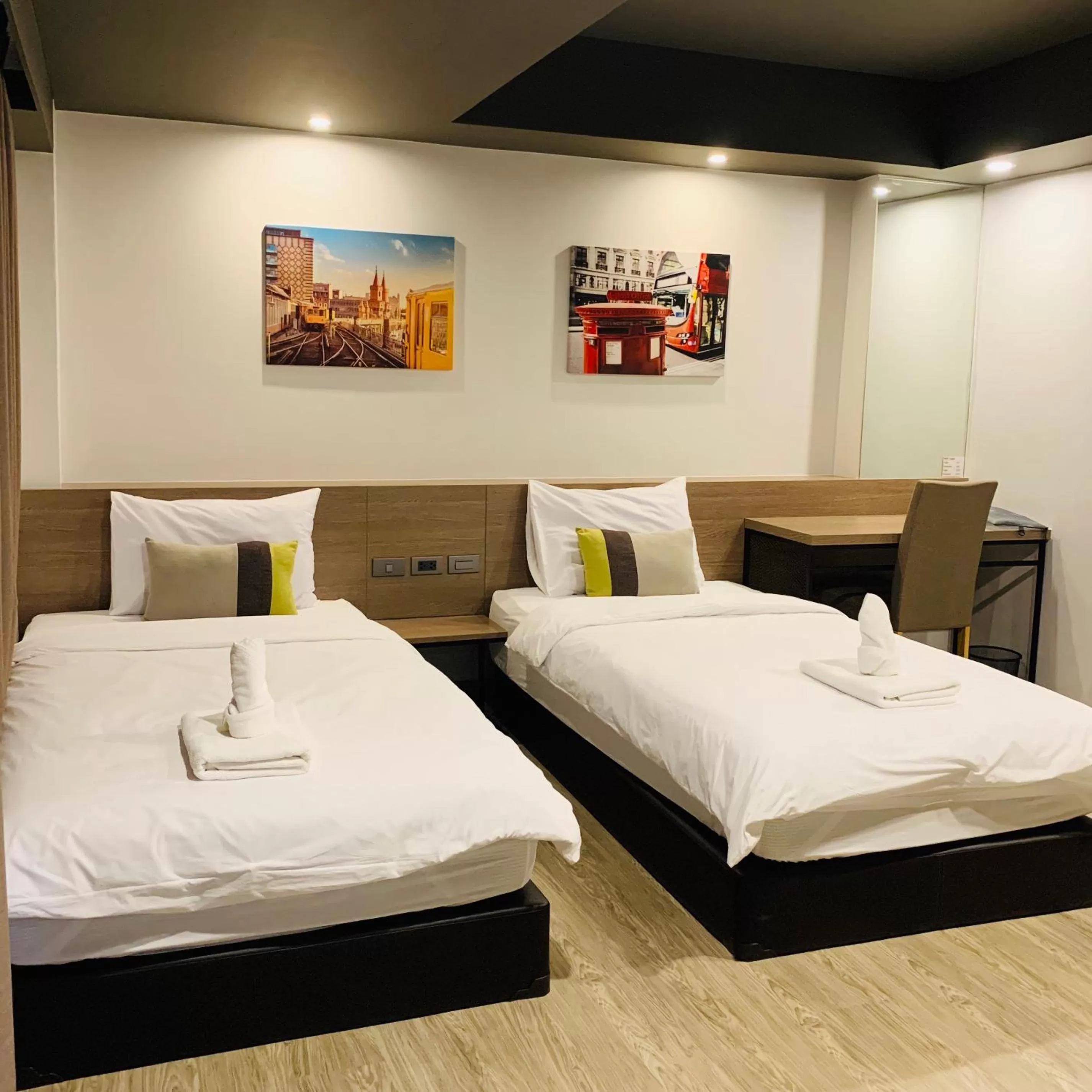 Bed in Toptel Thaphra - ท็อปเทล ท่าพระ