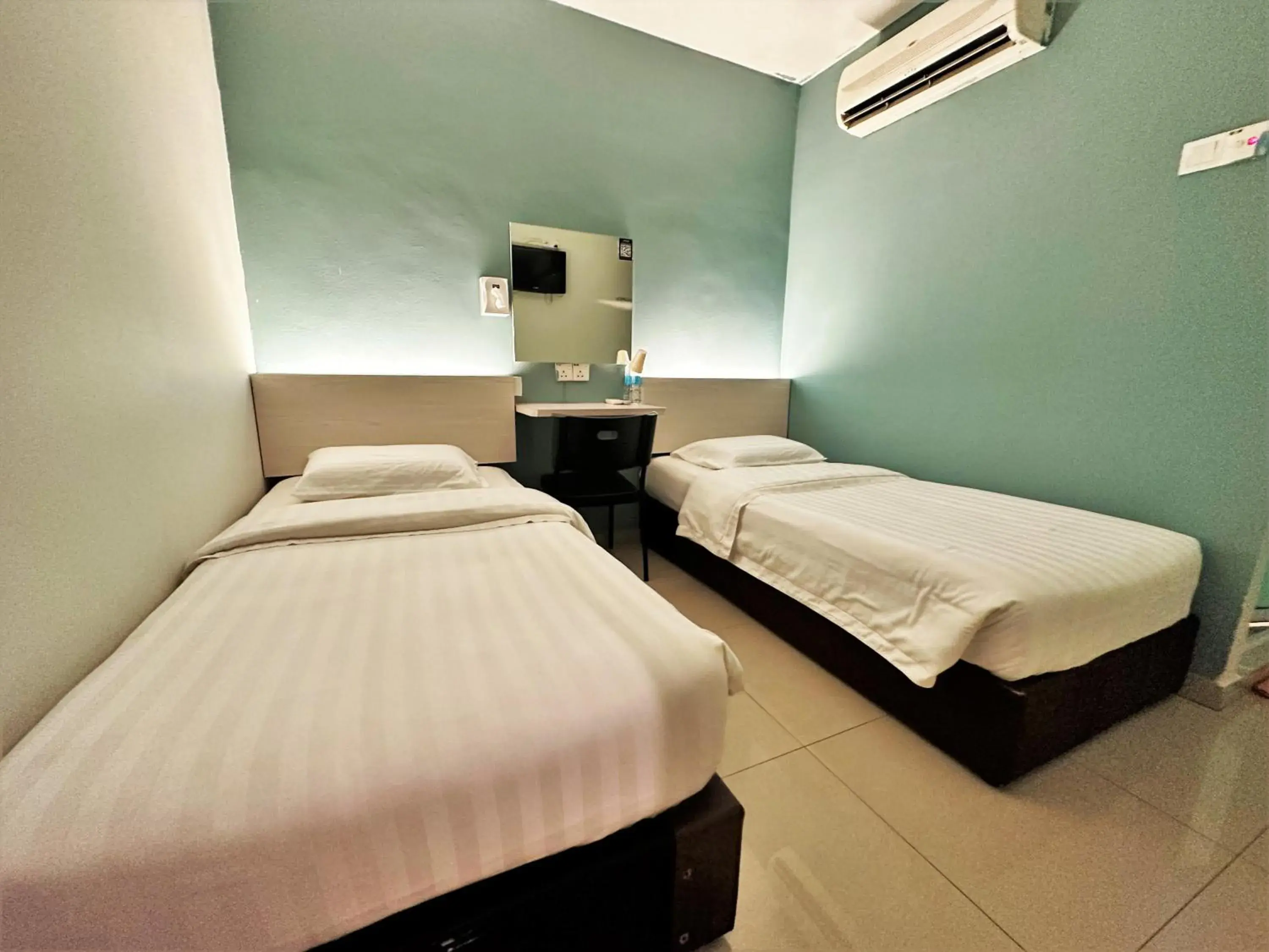 Deluxe Twin Room in De UPTOWN Hotel @ P.J. 222