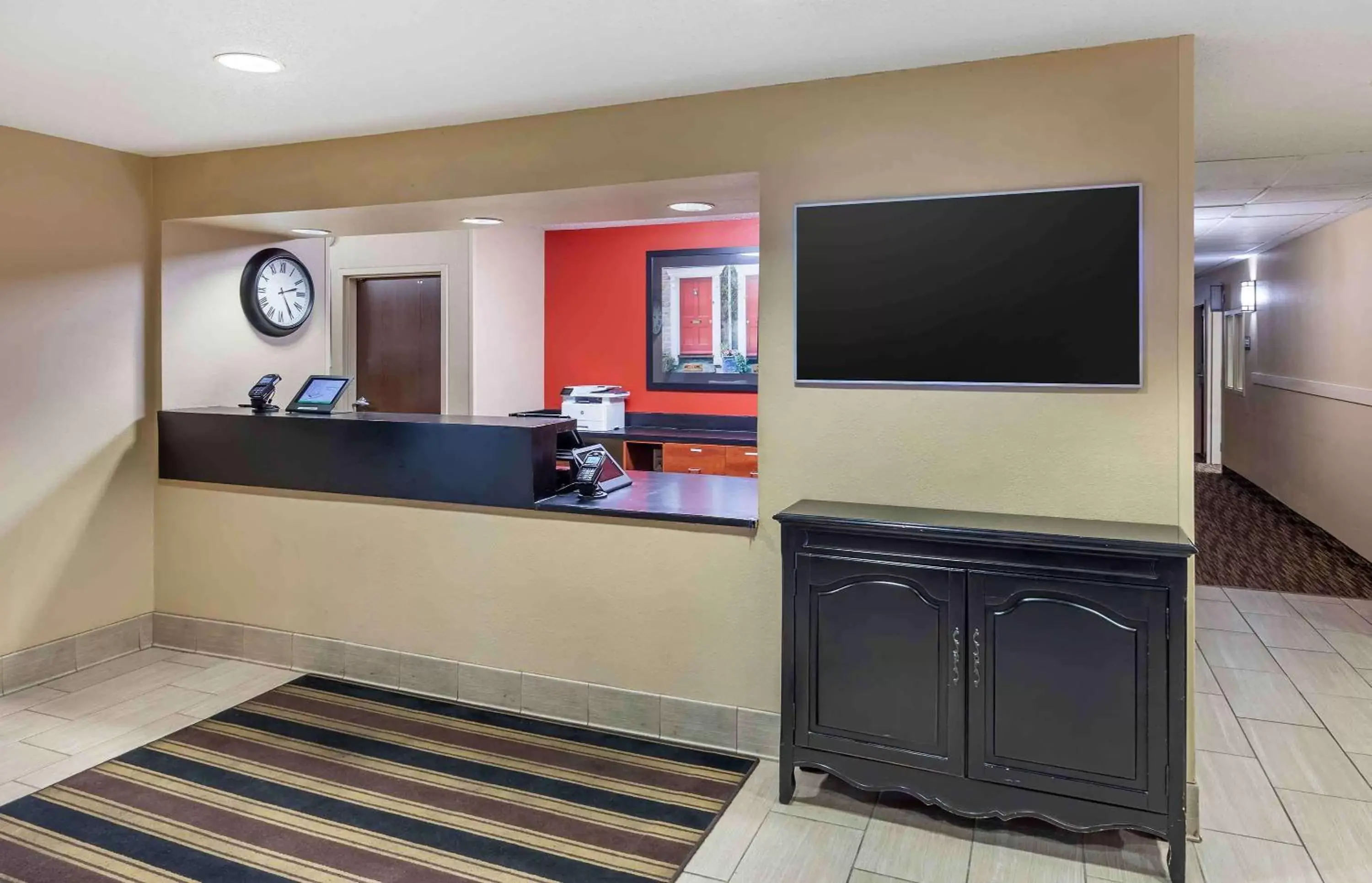 Lobby or reception, Lobby/Reception in Extended Stay America Suites - Milwaukee - Wauwatosa