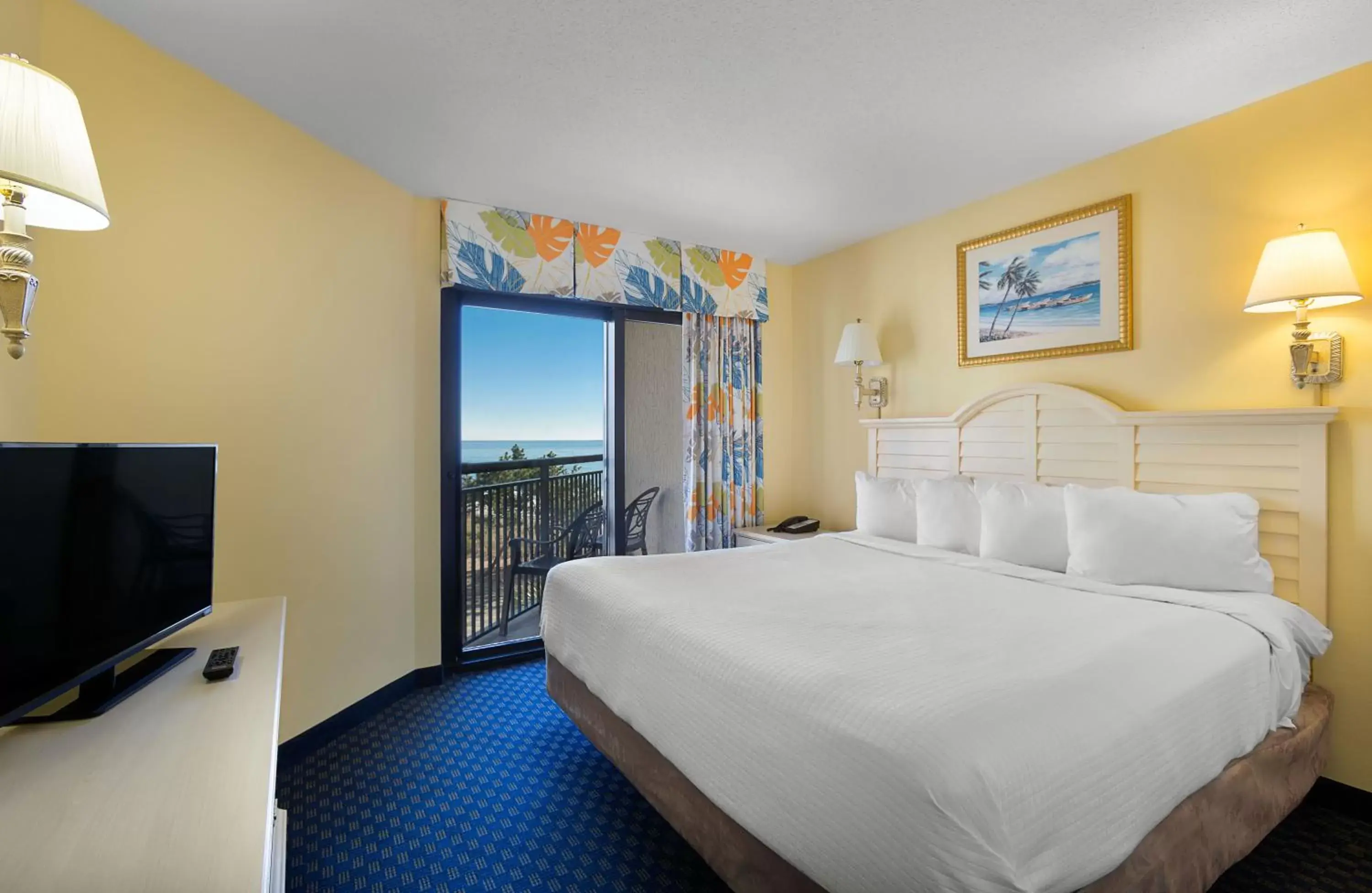 Bedroom, Bed in Ocean Reef Resort