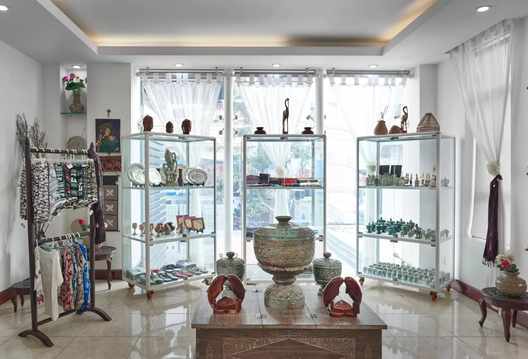 On-site shops in Phnom Penh Katari Hotel