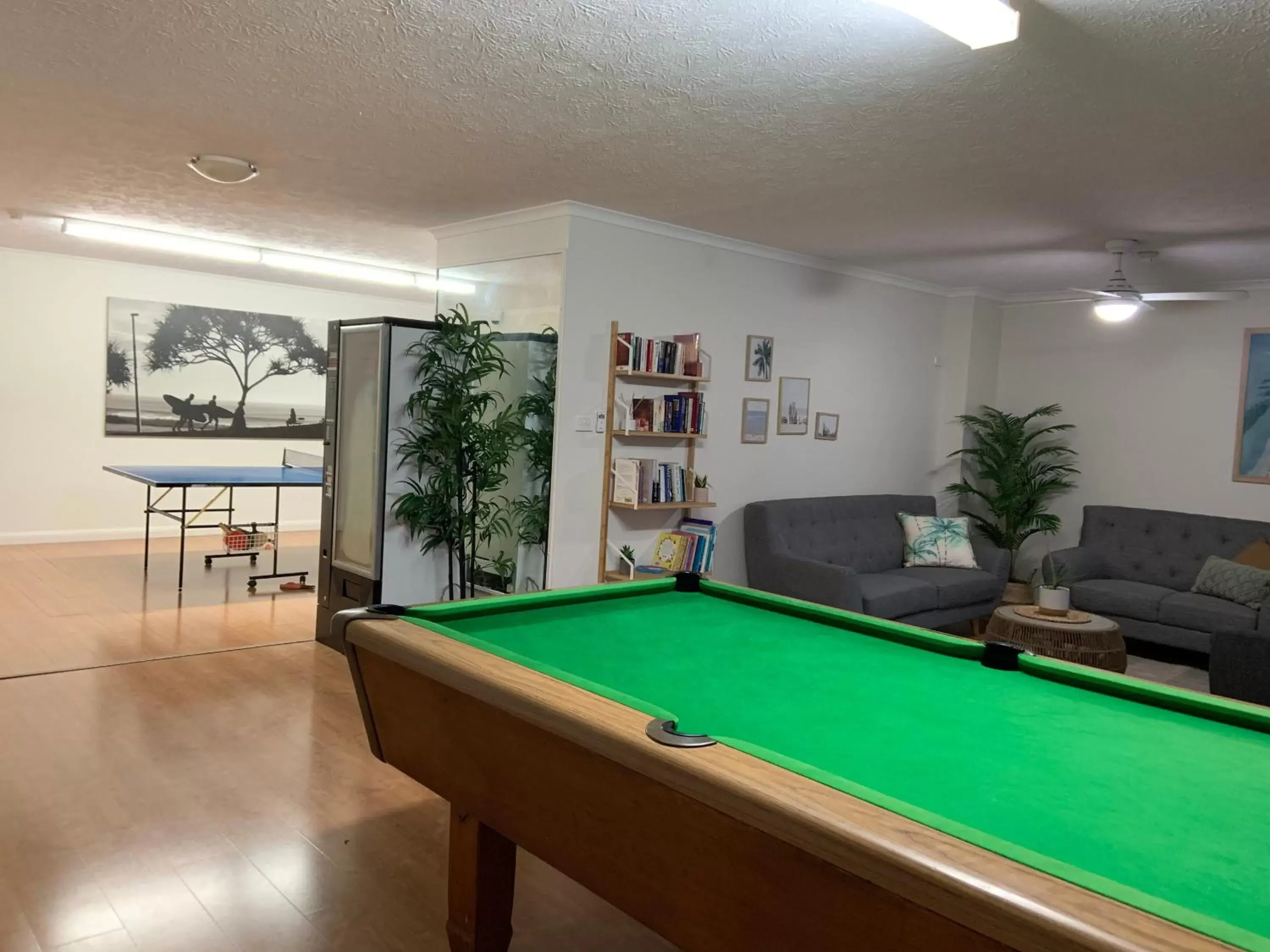Game Room, Billiards in Burleigh Gardens North Hi-Rise Holiday Apartments