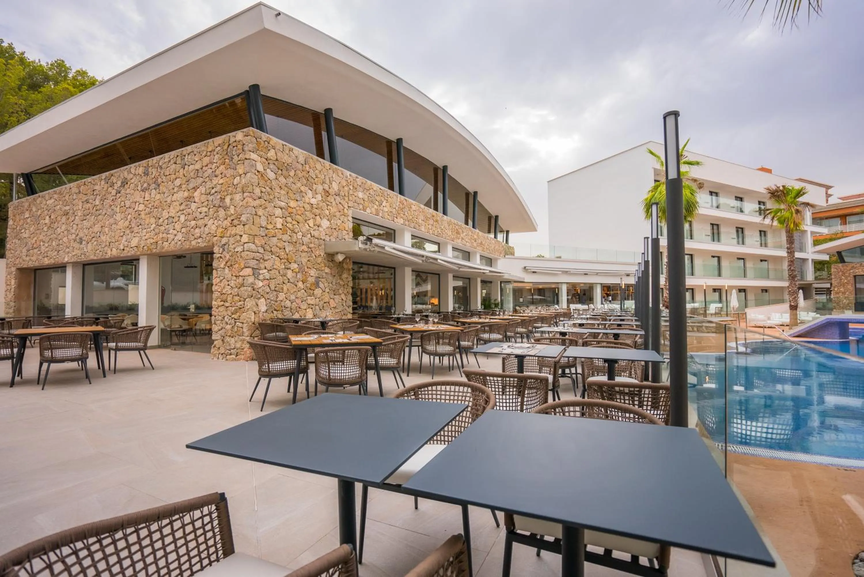 Restaurant/places to eat in Hotel Morlans Suites - Adults Only