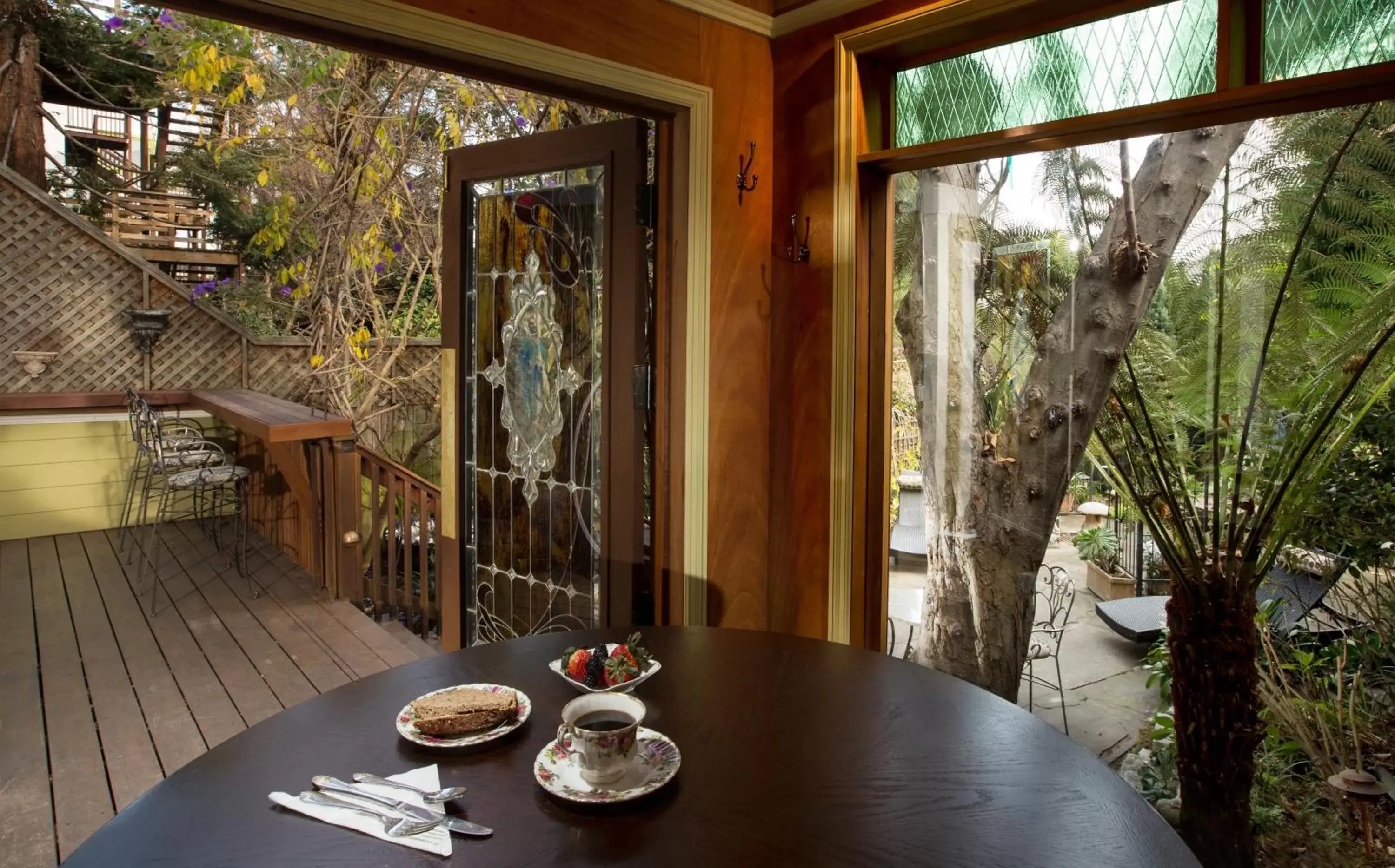 Continental breakfast in Noe's Nest Bed and Breakfast