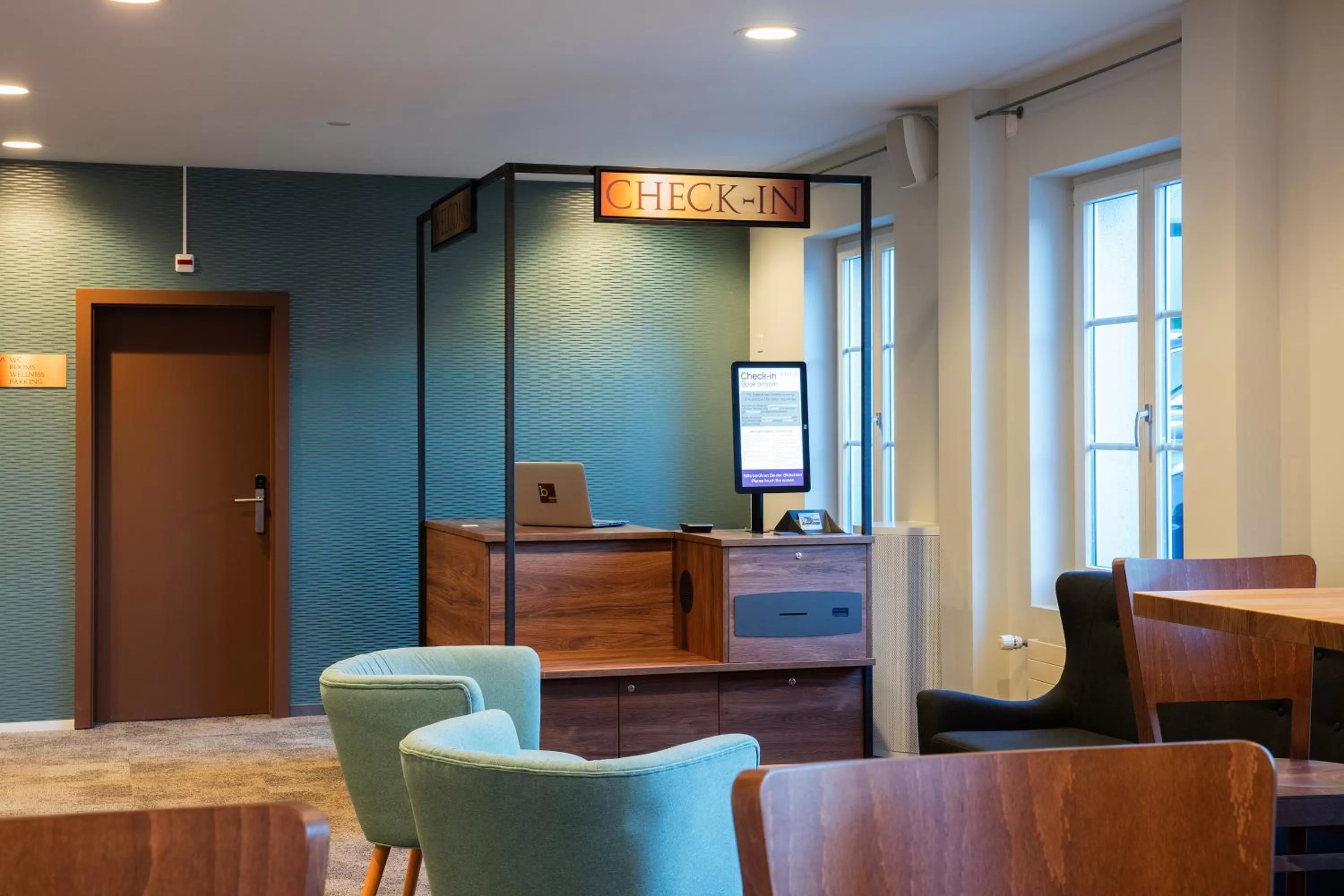 Lobby or reception in Hotel Kreuz by b-smart