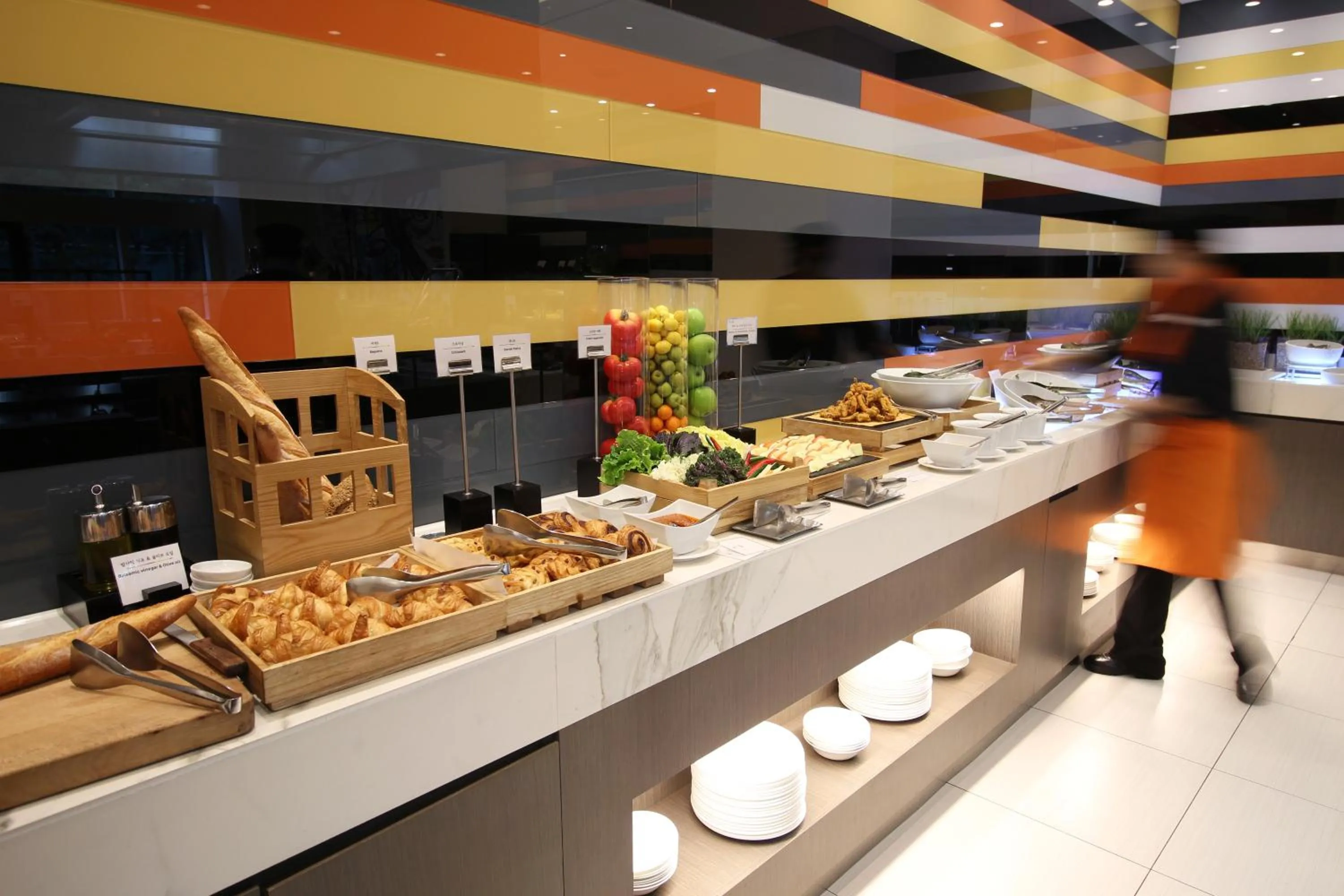 Restaurant/places to eat in Ibis Styles Ambassador Seoul Gangnam