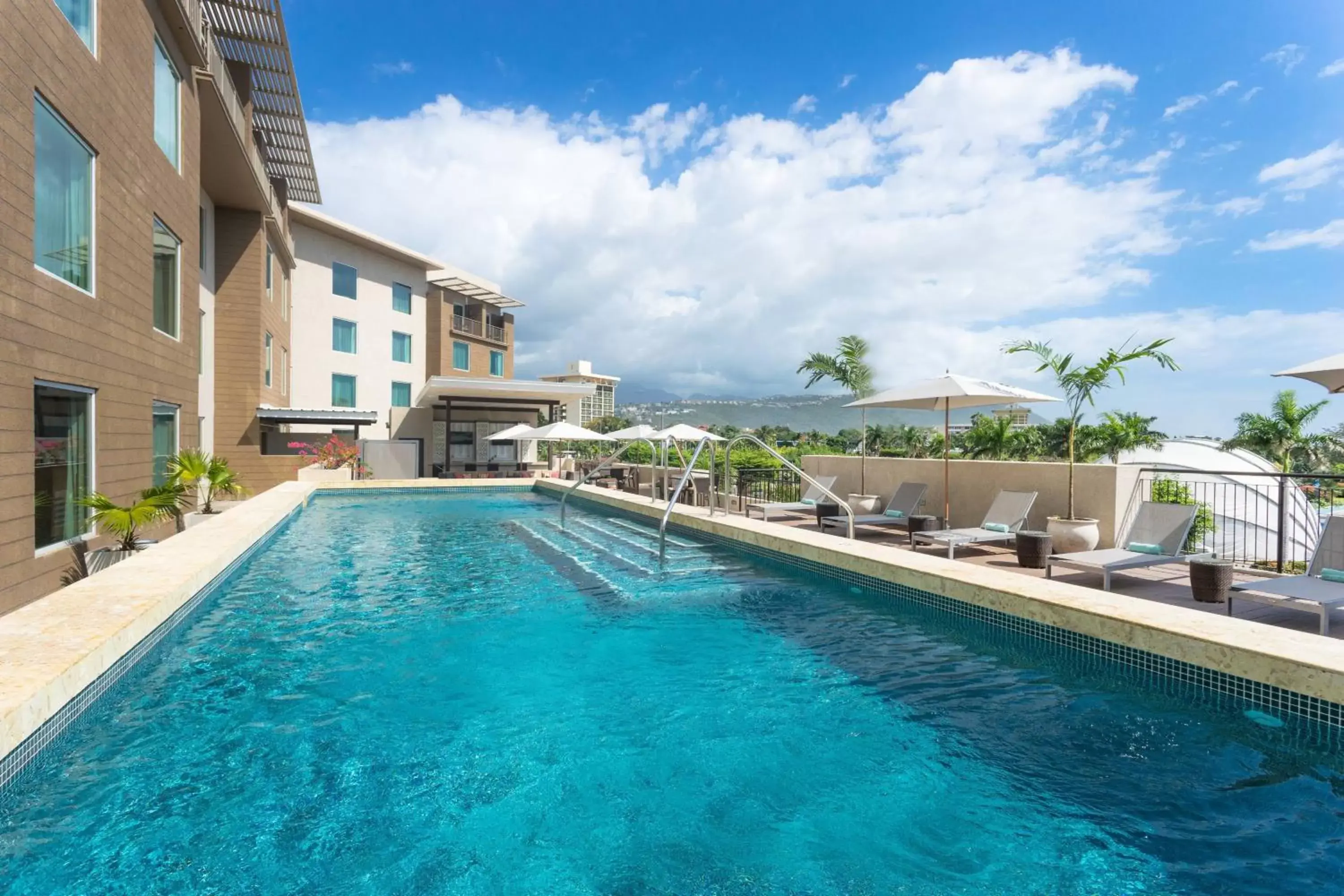 Swimming Pool in Courtyard by Marriott Kingston, Jamaica