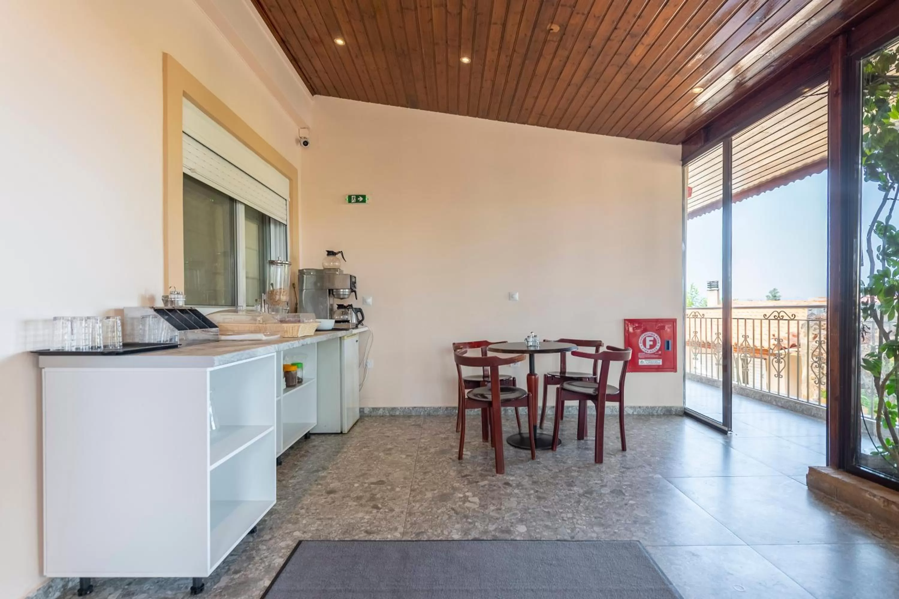 Apartments Tina FREE transfer from-to the airport