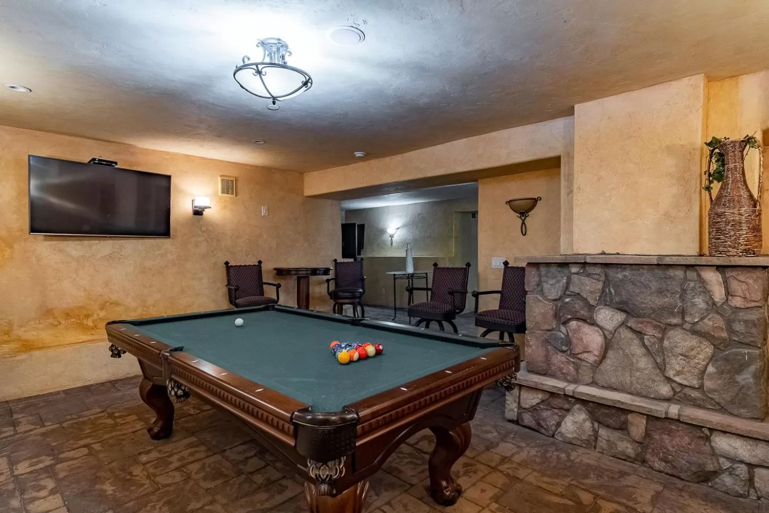 Property building in Chateau Coralini