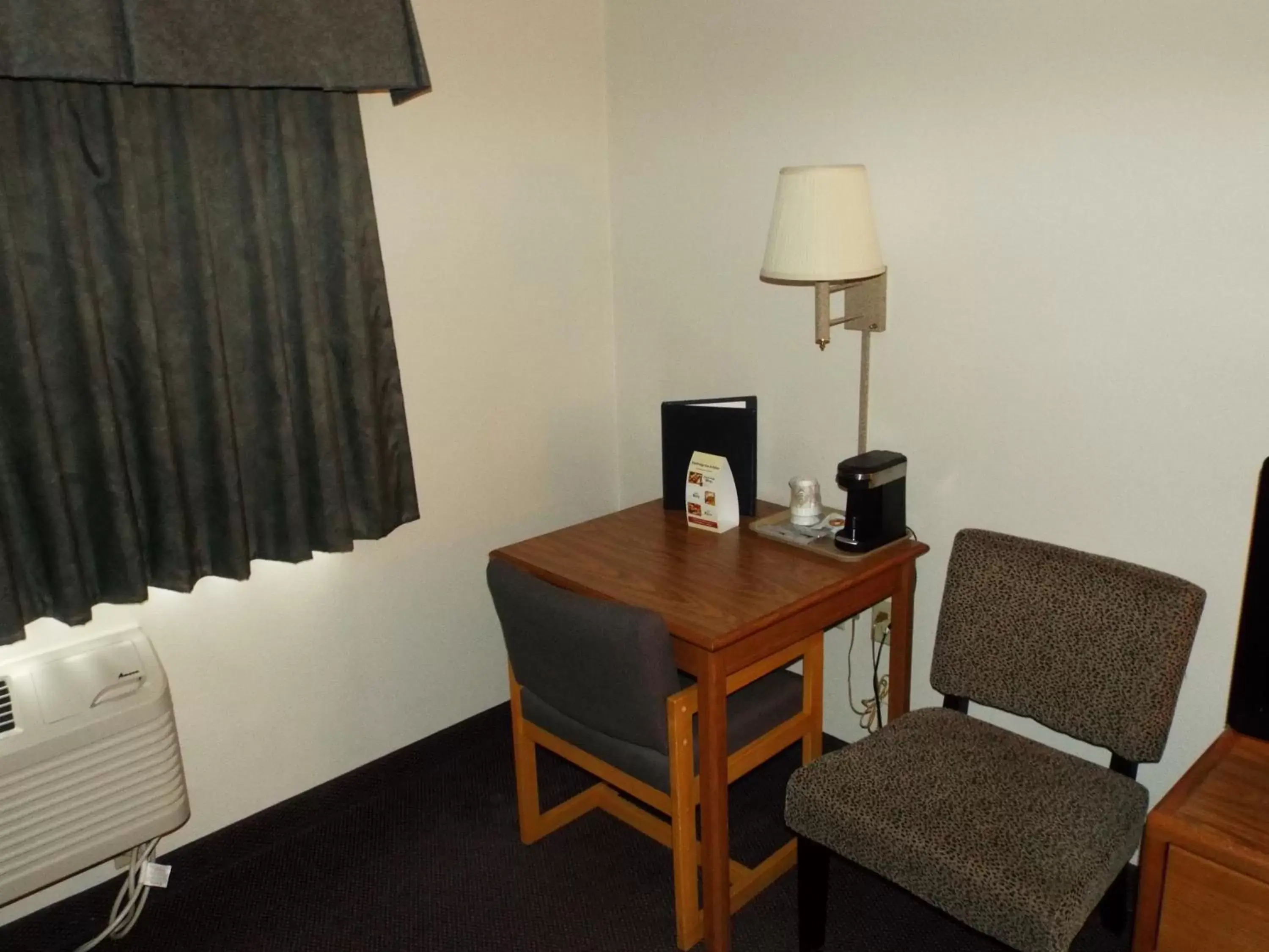 Seating Area in FairBridge Inn & Suites