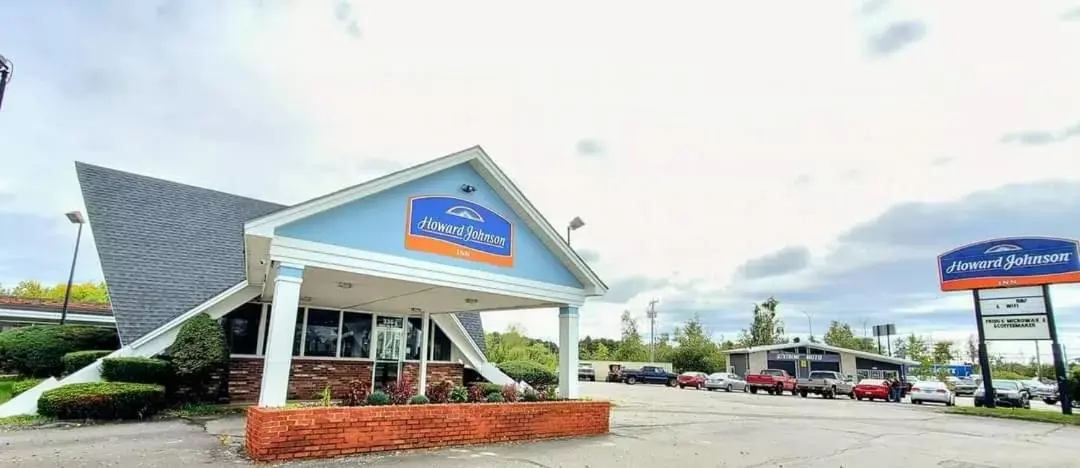 Property Building in Howard Johnson by Wyndham Bangor