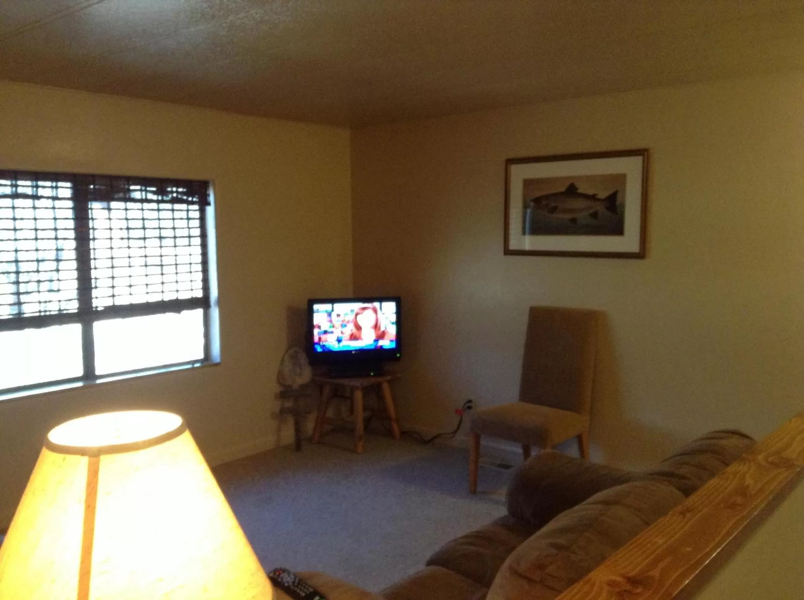 Photo of the whole room in Rainbows End Fishing Resort